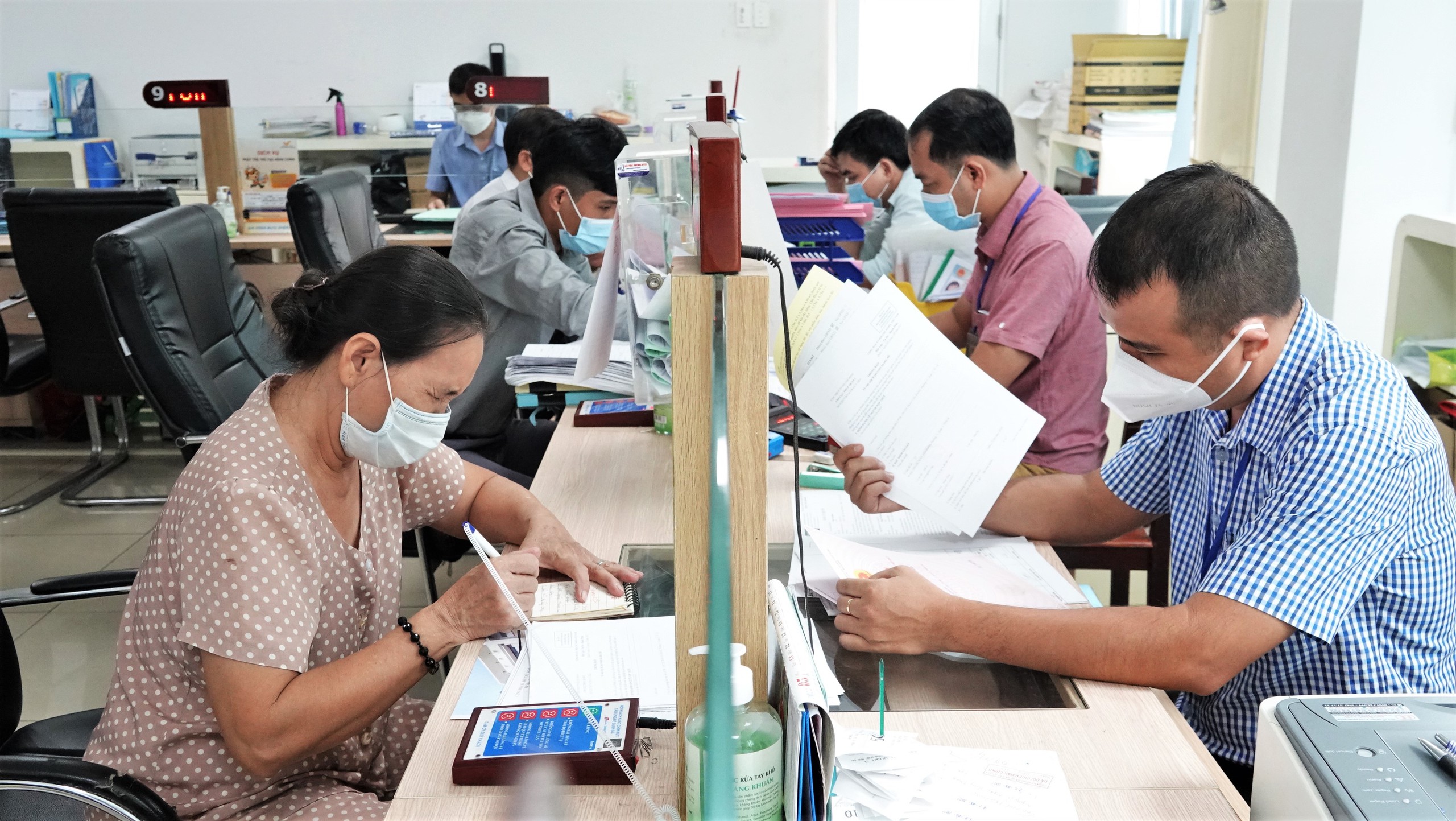 Bộ Tư pháp chỉ ra số vướng mắc khi triển khai hệ thống đăng ký hộ tịch trực tuyến (ảnh minh họa) - Ảnh 1.