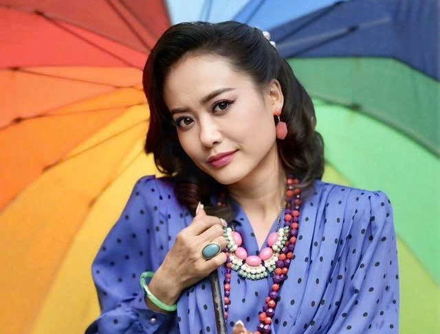 Hồng Ánh trở lại với điện ảnh, tiết lộ cảnh quay bị bắt khóc 7 lần - Ảnh 1.