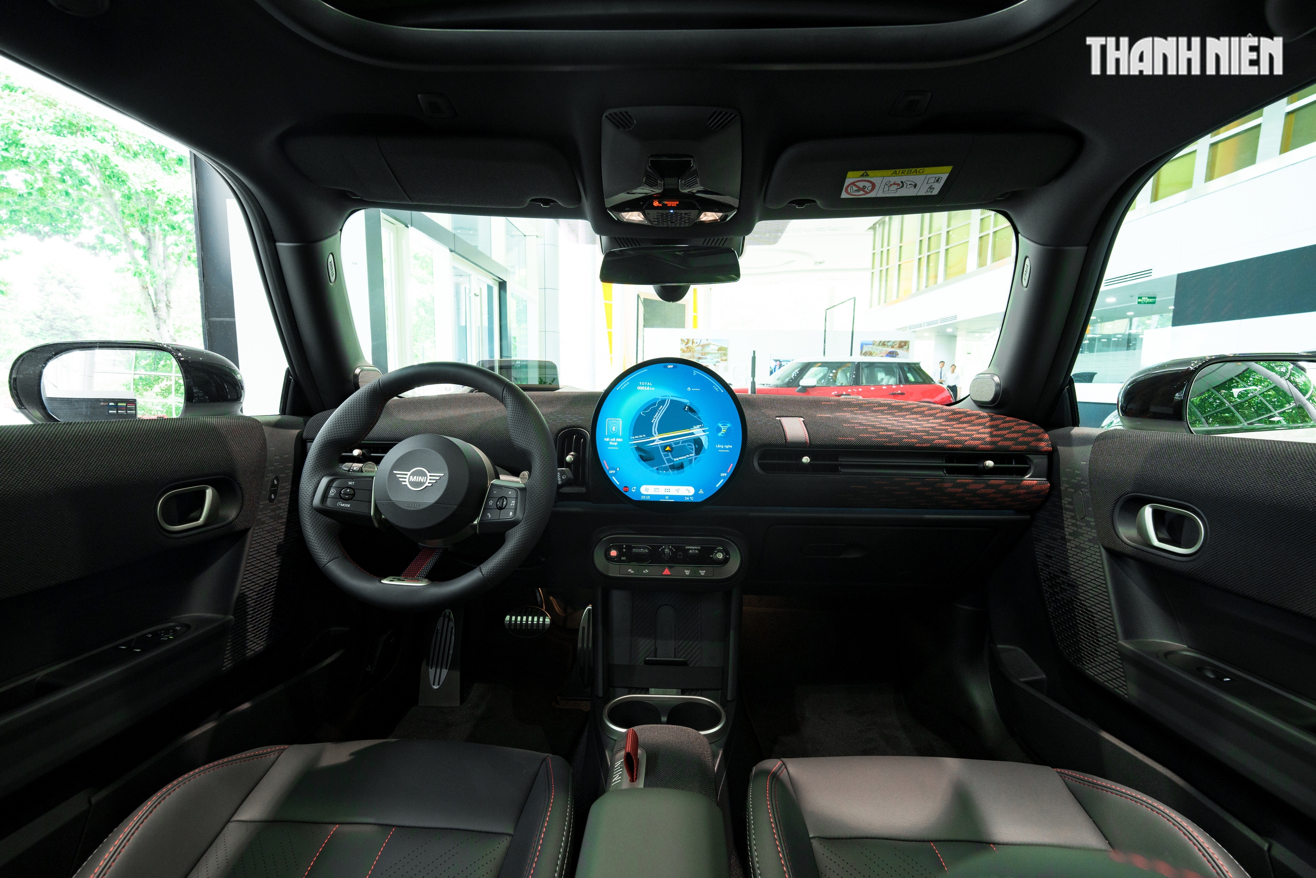 Ô tô hạng sang cỡ nhỏ đậm chất chơi MINI John Cooper Works 2025 có gì mới? - Ảnh 7.