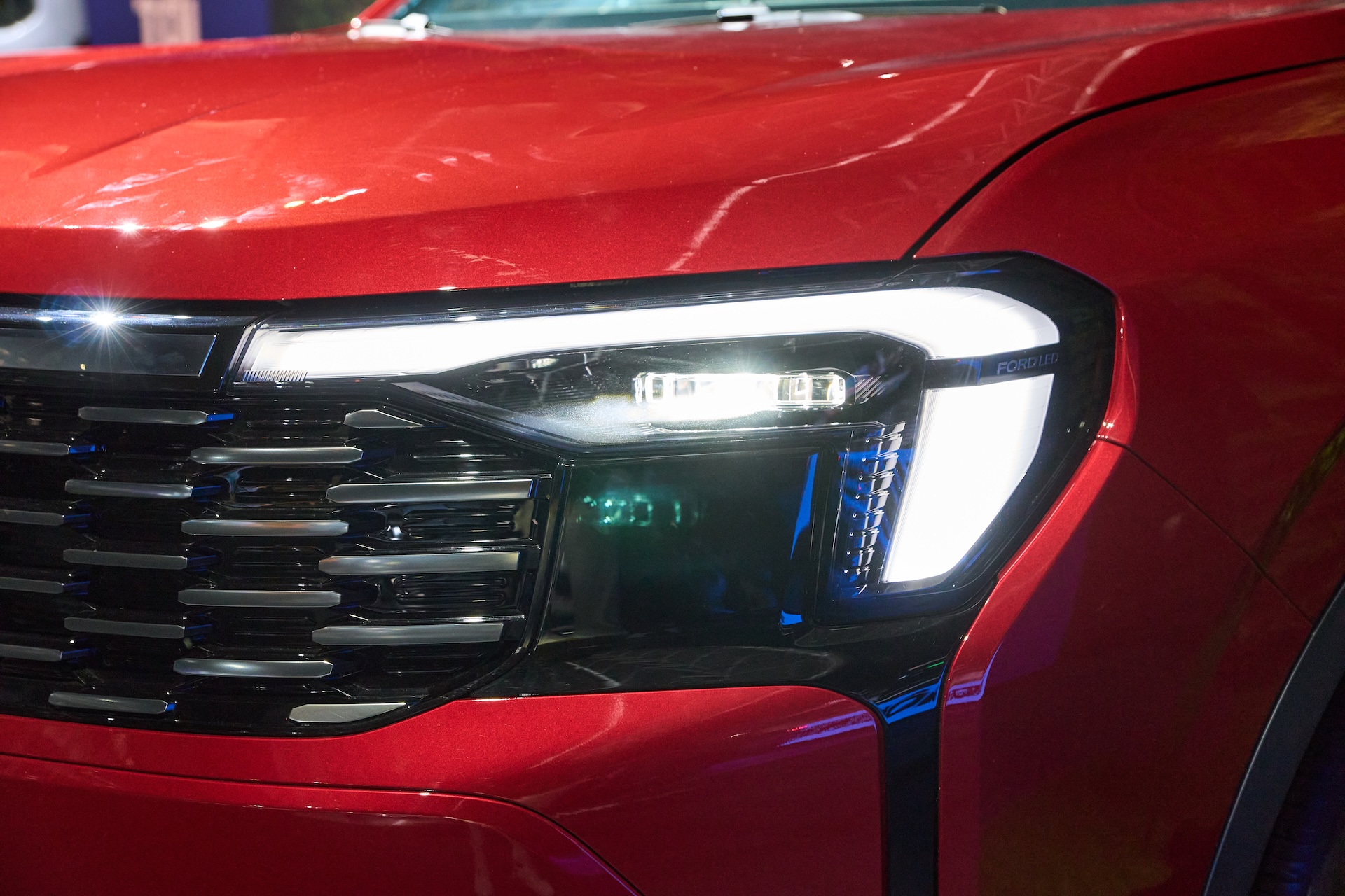 Ford Territory 2025 nâng cấp ít ỏi, xe cũ dưới 750 triệu hút khách - Ảnh 2. Ford Territory 2025 nâng cấp ít ỏi, xe cũ dưới 750 triệu hút khách - Ảnh 2.