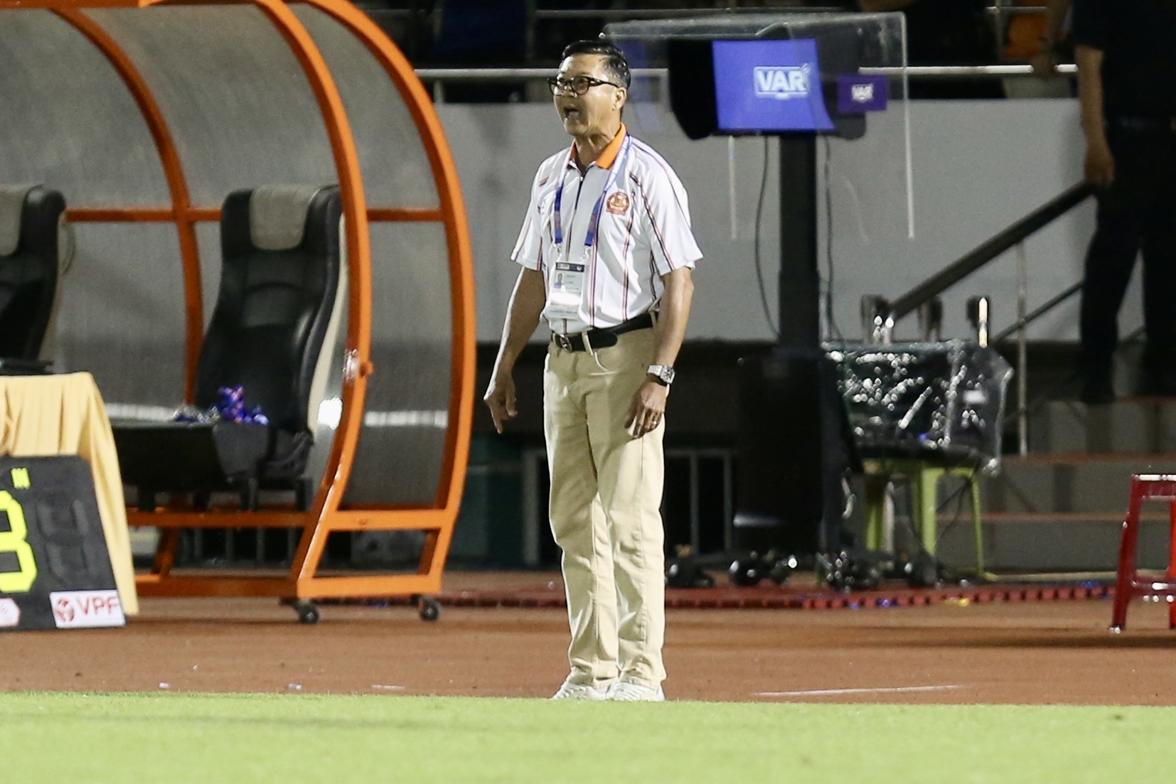 CLB Công an TP.HCM thăng hoa trận ra mắt V-League, Tiến Linh tỏa sáng rực rỡ - Ảnh 5.
