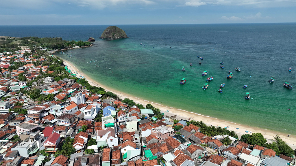 Những ngôi làng tuyệt đẹp ven biển: Nhơn Hội, dải lụa mềm ôm lấy Hòn Yến - Ảnh 5.
