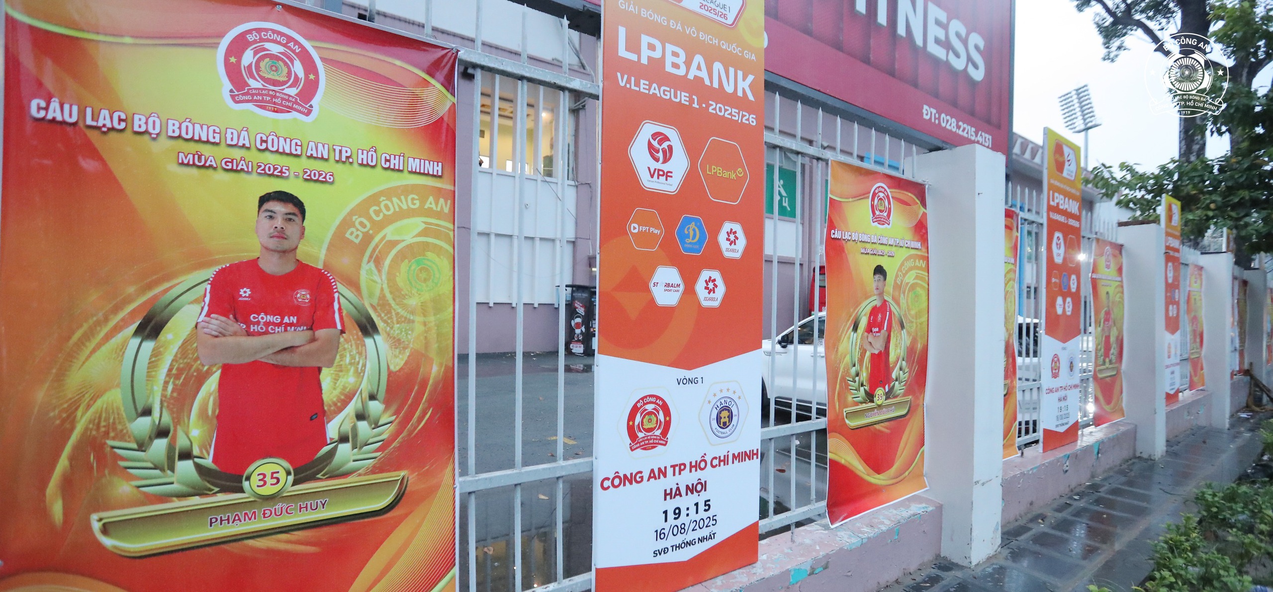 Sân Thống Nhất đẹp long lanh, sẵn sàng chứng kiến CLB Công an TP.HCM đấu đội Hà Nội- Ảnh 12.