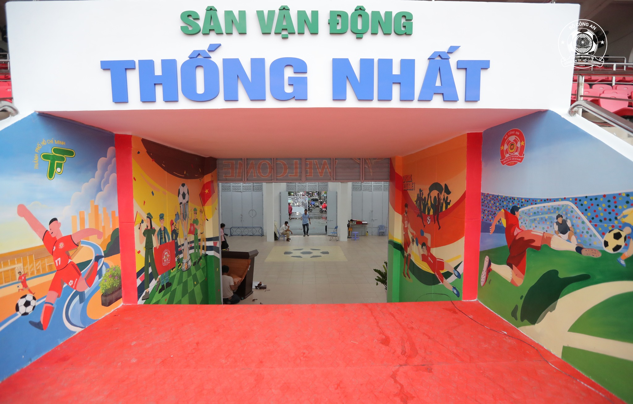 Sân Thống Nhất đẹp long lanh, sẵn sàng chứng kiến CLB Công an TP.HCM đấu đội Hà Nội- Ảnh 2.