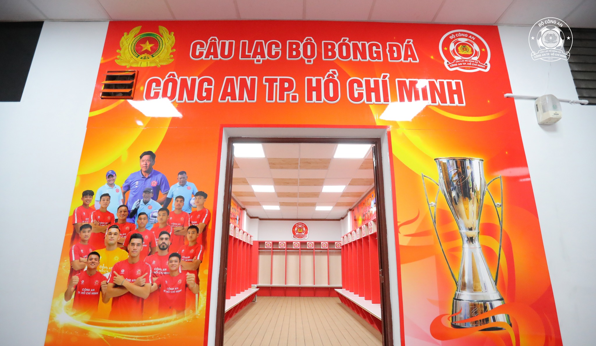 Sân Thống Nhất đẹp long lanh, sẵn sàng chứng kiến CLB Công an TP.HCM đấu đội Hà Nội- Ảnh 5.