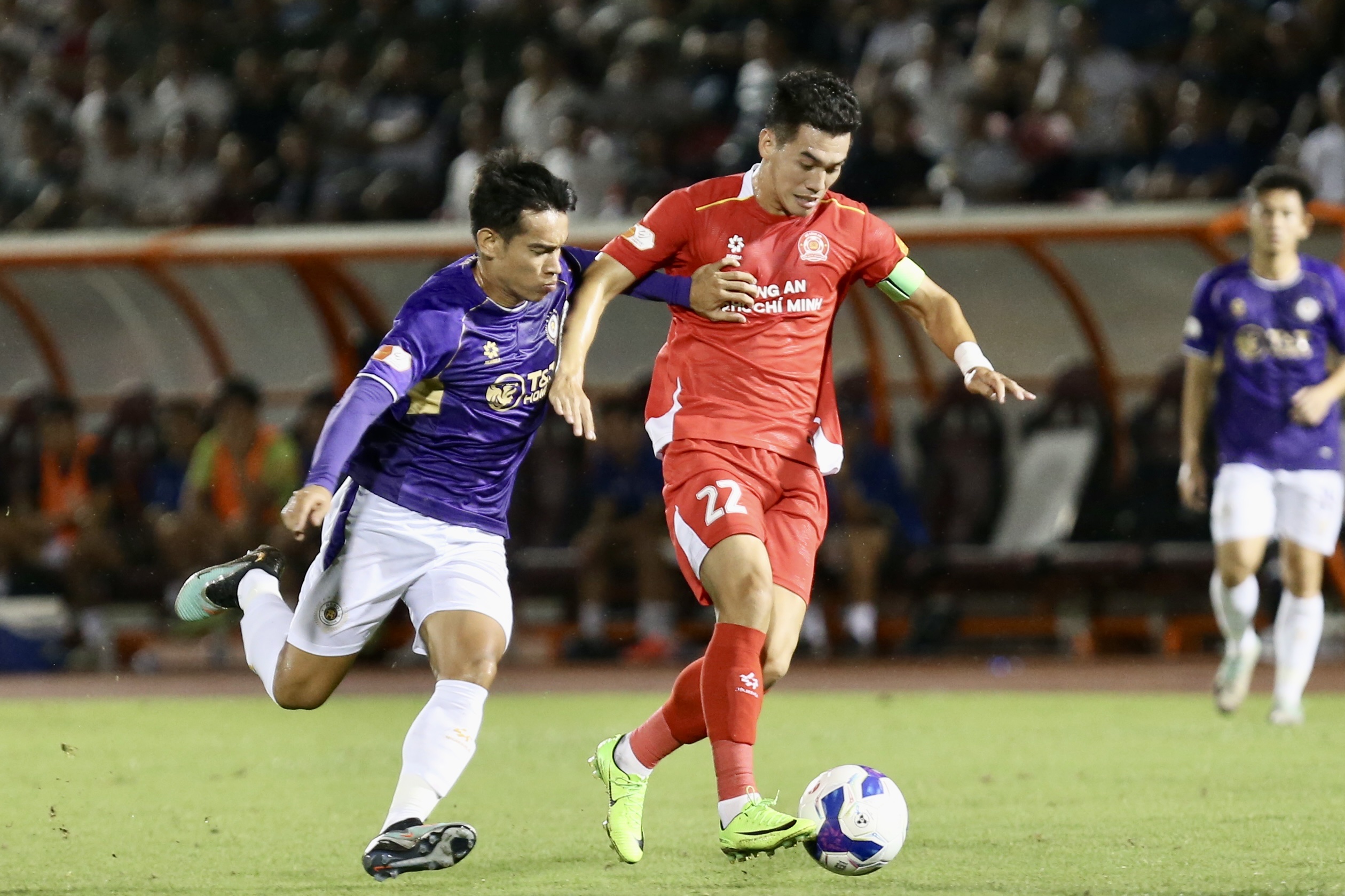 CLB Công an TP.HCM thăng hoa trận ra mắt V-League, Tiến Linh tỏa sáng rực rỡ - Ảnh 4.