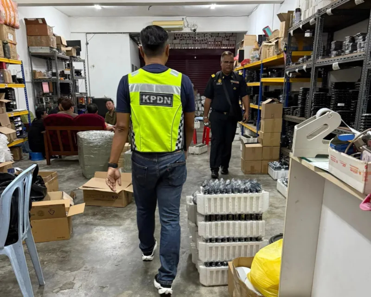 Seagate phát hiện xưởng sản xuất ổ cứng giả tại Malaysia - Ảnh 3.