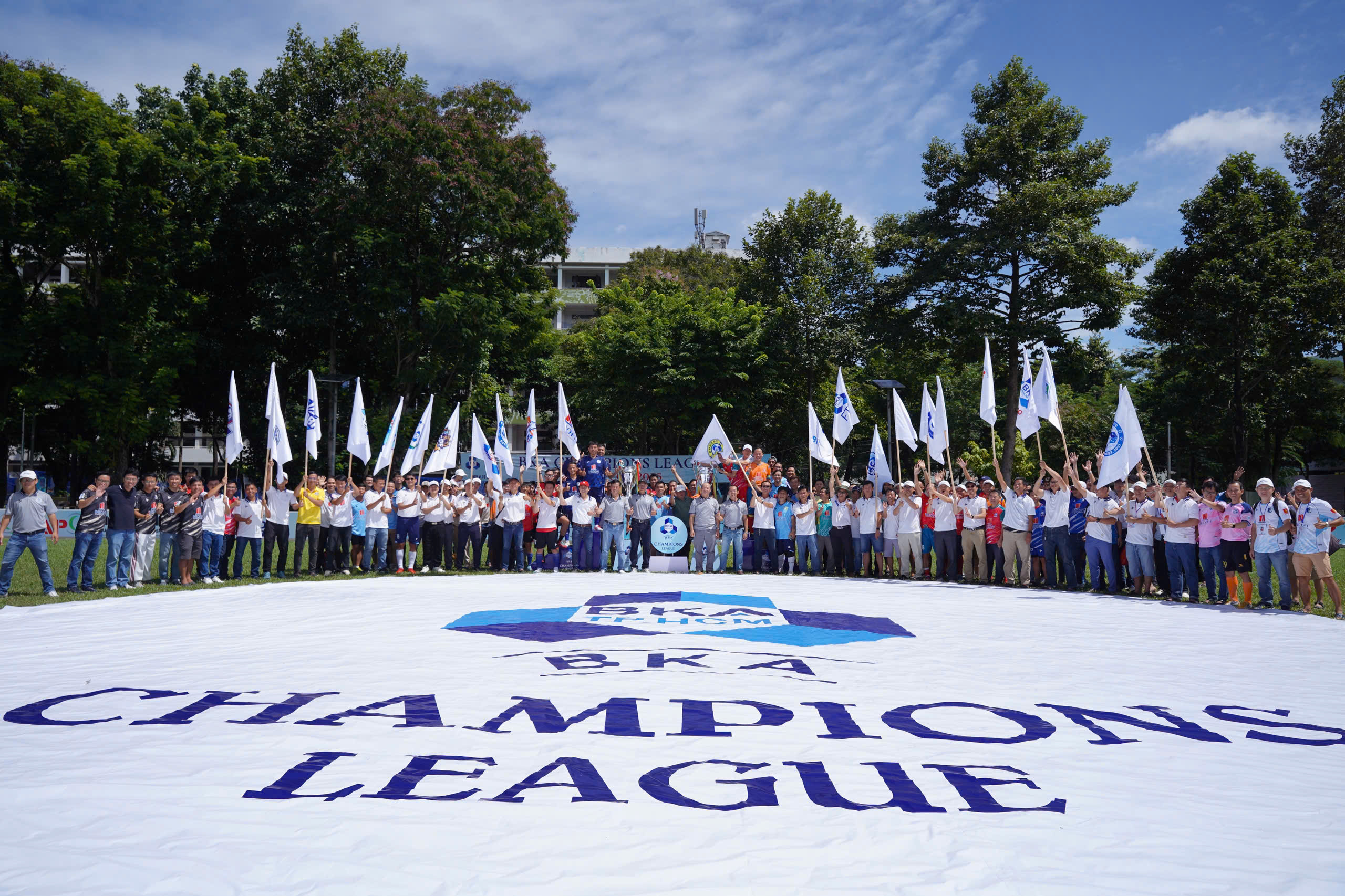 Kỷ lục cầu thủ đăng ký tại giải bóng đá BKA Champions League 2025- Ảnh 4. Kỷ lục cầu thủ đăng ký tại giải bóng đá BKA Champions League 2025- Ảnh 4.