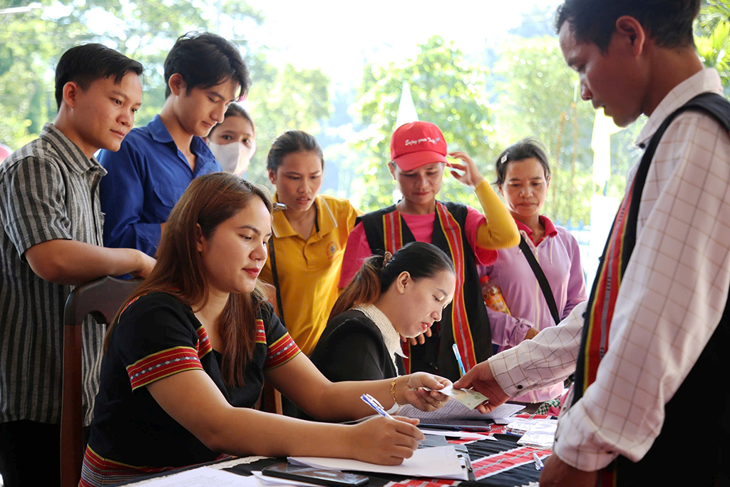 Chung dòng máu Lạc Hồng: Trà Leng đền đáp ân tình - Ảnh 3.
