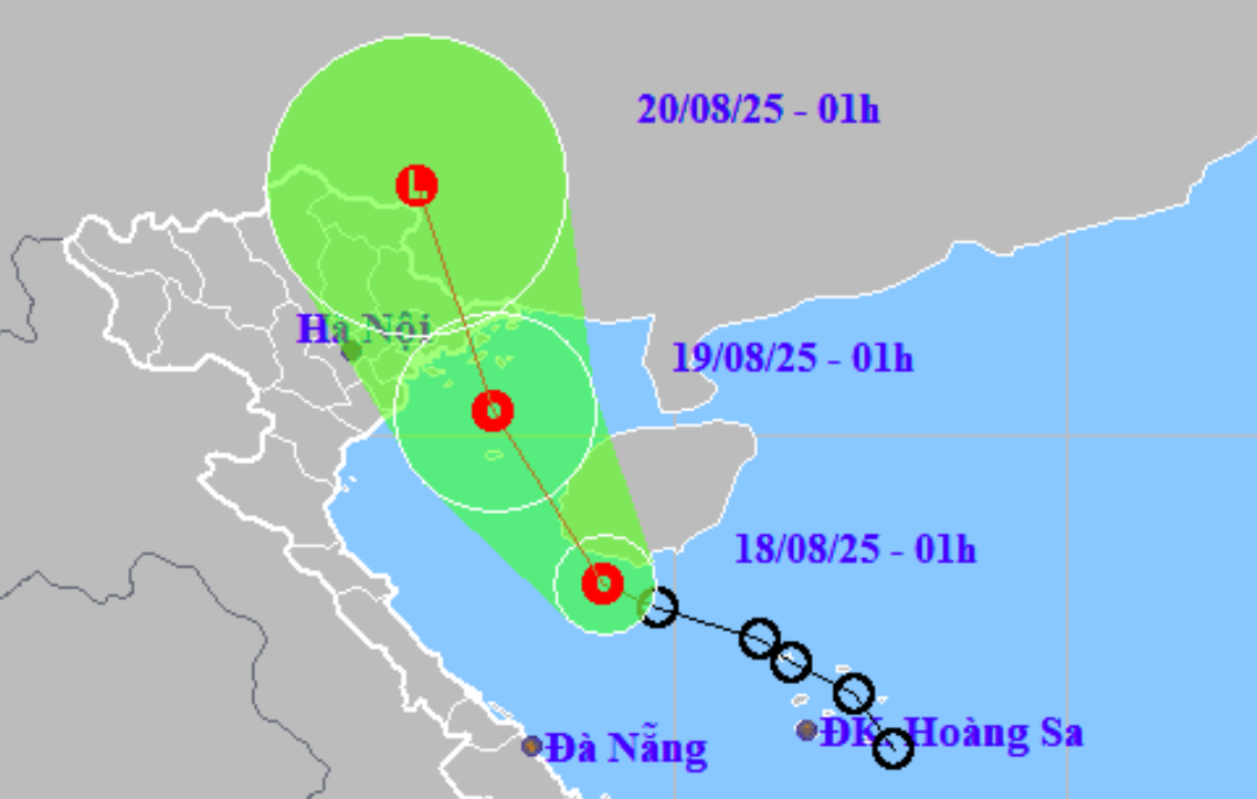 Áp thấp nhiệt đới áp sát vịnh Bắc bộ, mưa lớn từ Nghệ An đến Quảng Trị- Ảnh 1. Áp thấp nhiệt đới áp sát vịnh Bắc bộ, mưa lớn từ Nghệ An đến Quảng Trị- Ảnh 1.