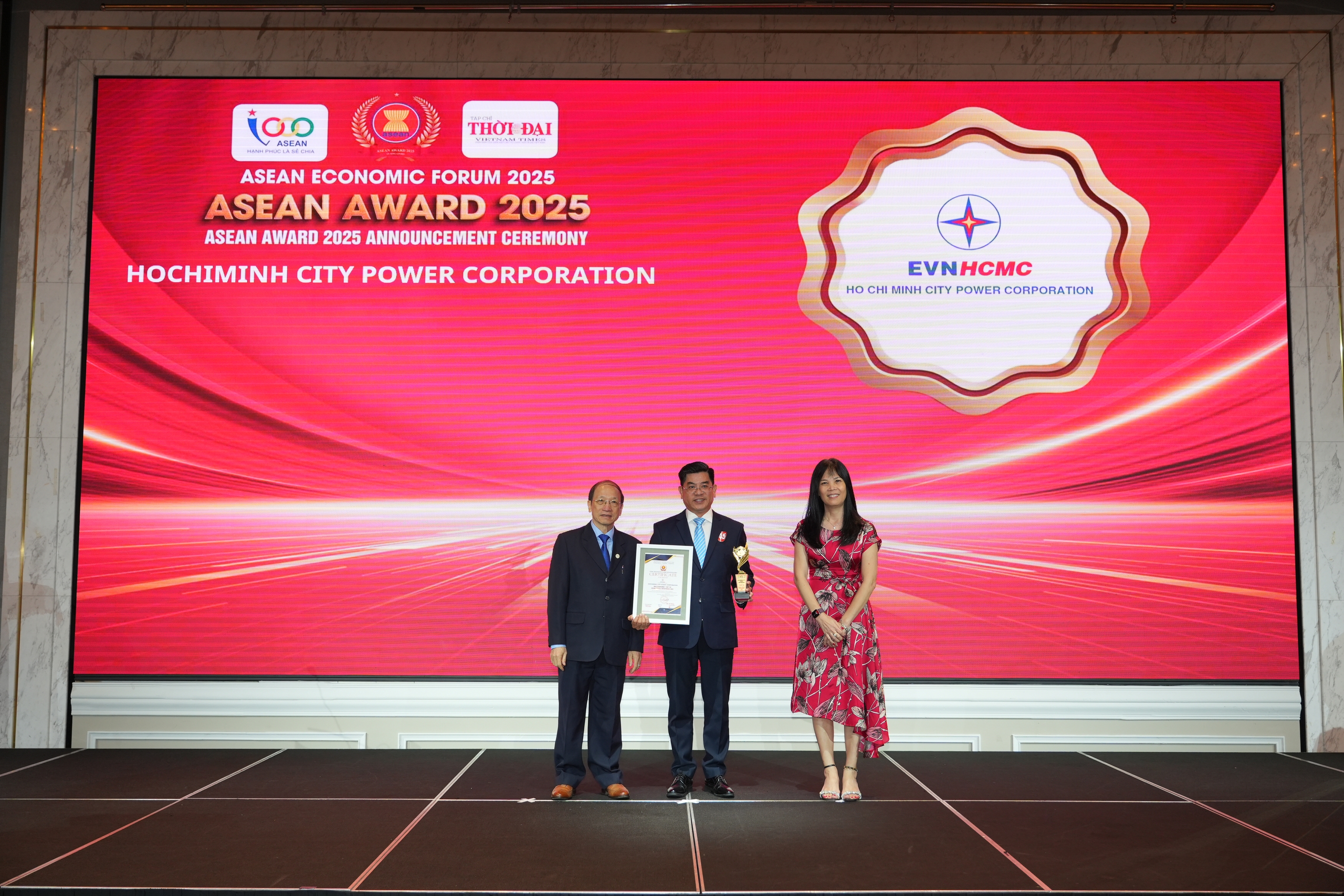 EVNHCMC được vinh danh tại ASEAN Award 2025 - Ảnh 1.