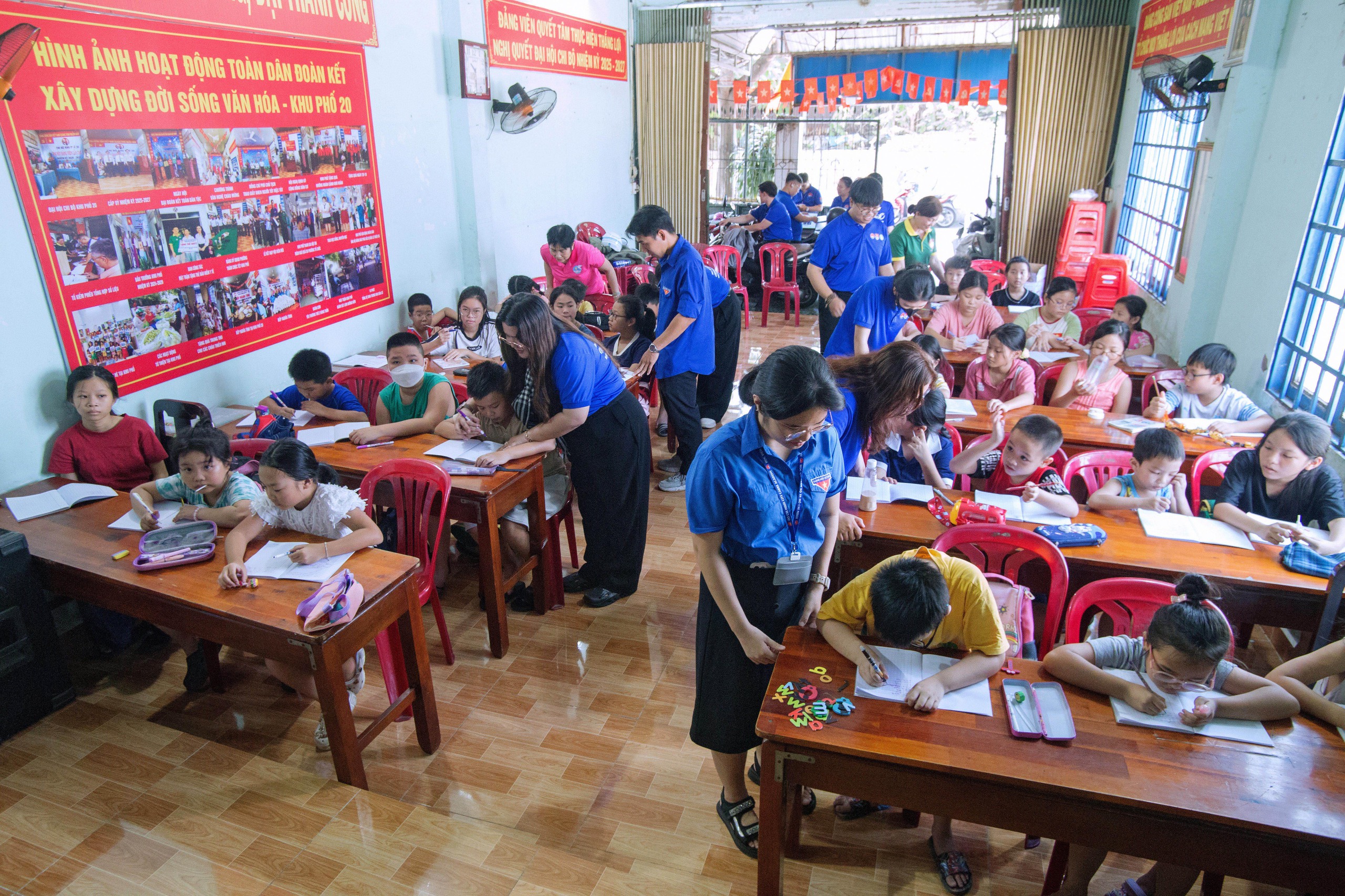 ชั้นเรียนภาษาอังกฤษภาคฤดูร้อน - ภาพที่ 5. Lớp dạy tiếng Anh vui hè- Ảnh 5.