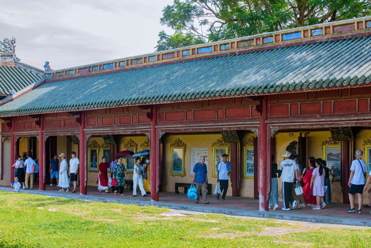 Gratis besøk til Hue kulturarv for vietnamesiske statsborgere 19. august og 2. september - Bilde 2. Miễn phí tham quan di sản Huế cho công dân Việt Nam trong ngày 19.8 và 2.9- Ảnh 2.