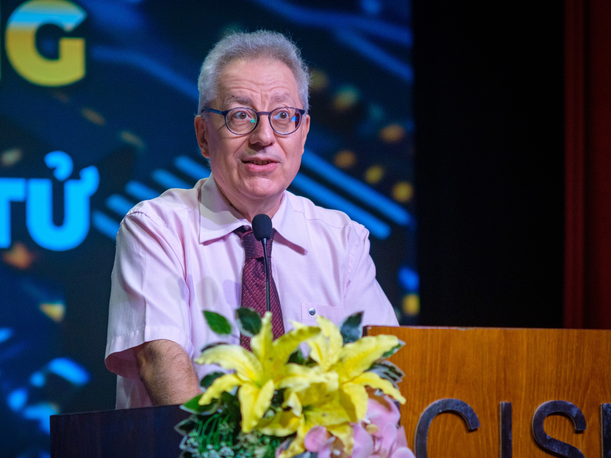 Trường hè trí tuệ nhân tạo đầu tiên tại Việt Nam: Cơ hội cho giới trẻ - Ảnh 3.