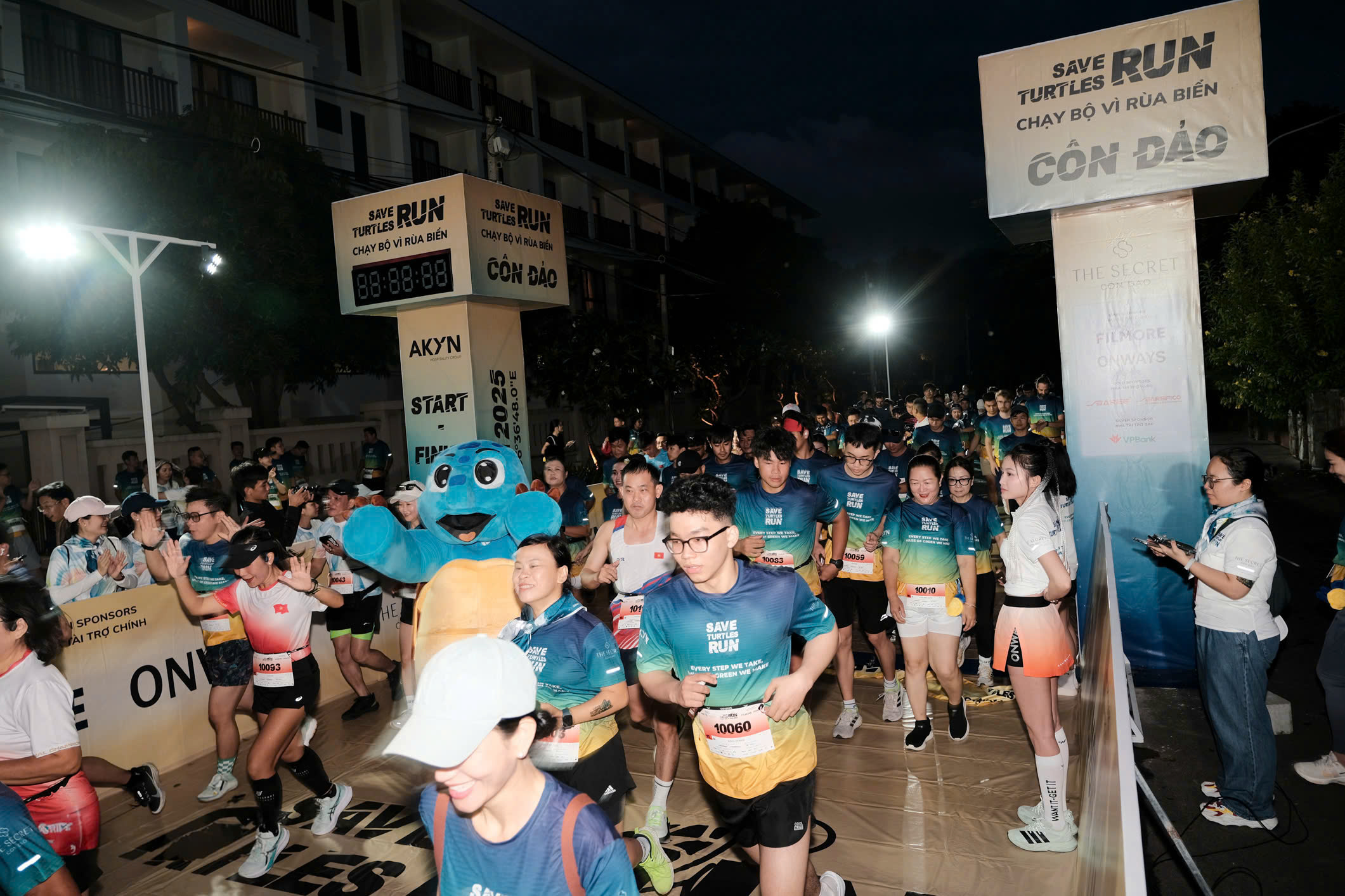 Marathon ở đặc khu Côn Đảo: Chạy những cung đường như tranh, cùng bảo vệ rùa biển - Ảnh 2.