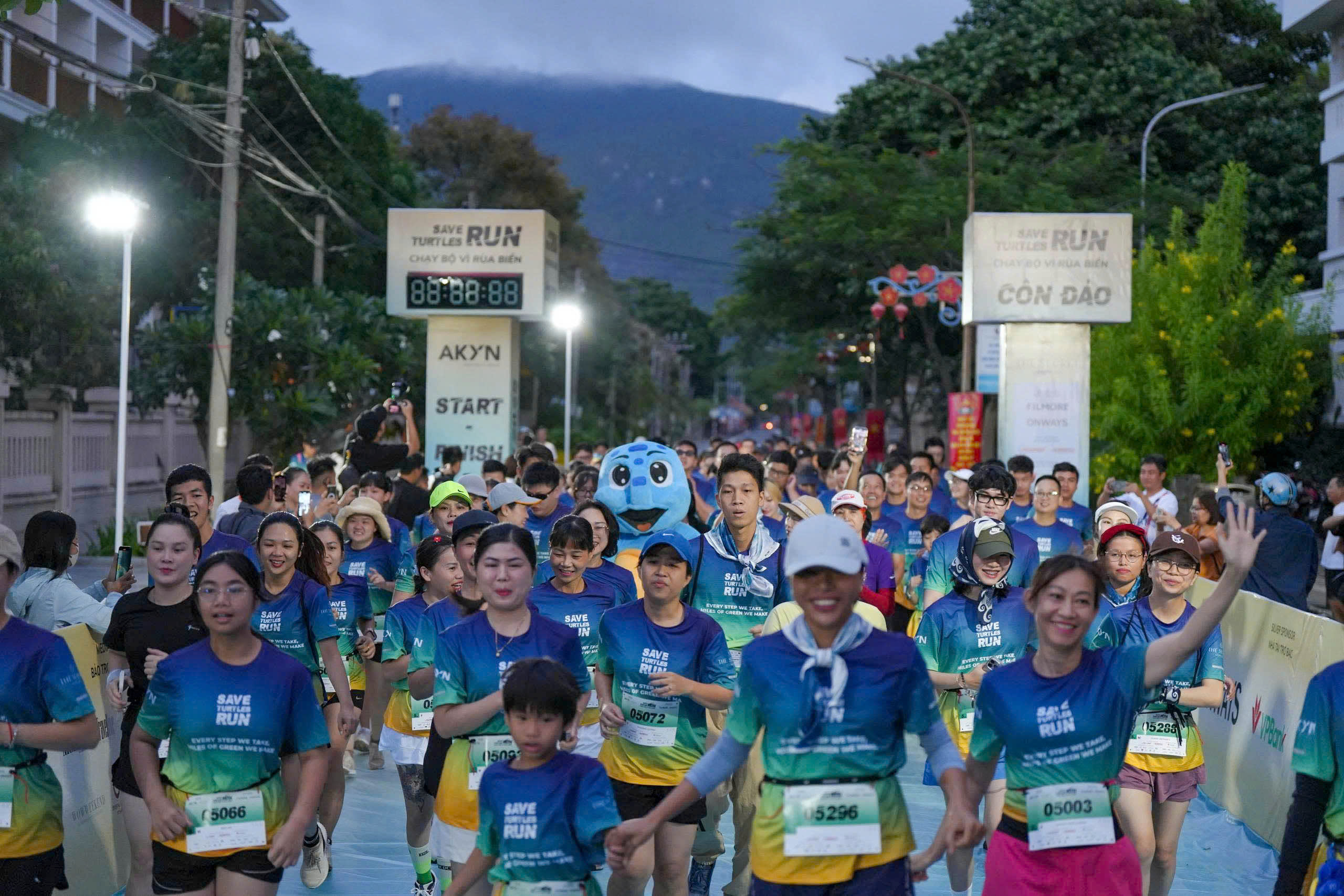 Marathon ở đặc khu Côn Đảo: Chạy những cung đường như tranh, cùng bảo vệ rùa biển - Ảnh 4.