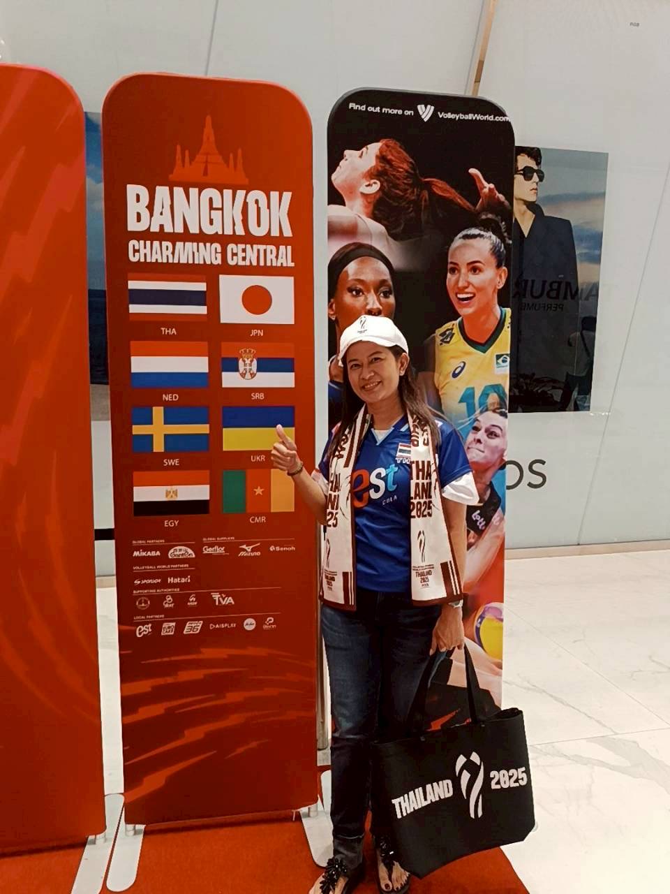 Tiket untuk menonton tim bola voli putri Vietnam bertanding di turnamen dunia di Thailand murah atau mahal: FIVB mengutip harga…- Foto 2. Vé xem đội tuyển bóng chuyền nữ Việt Nam đấu giải thế giới tại Thái Lan rẻ hay đắt: FIVB báo giá…- Ảnh 2.