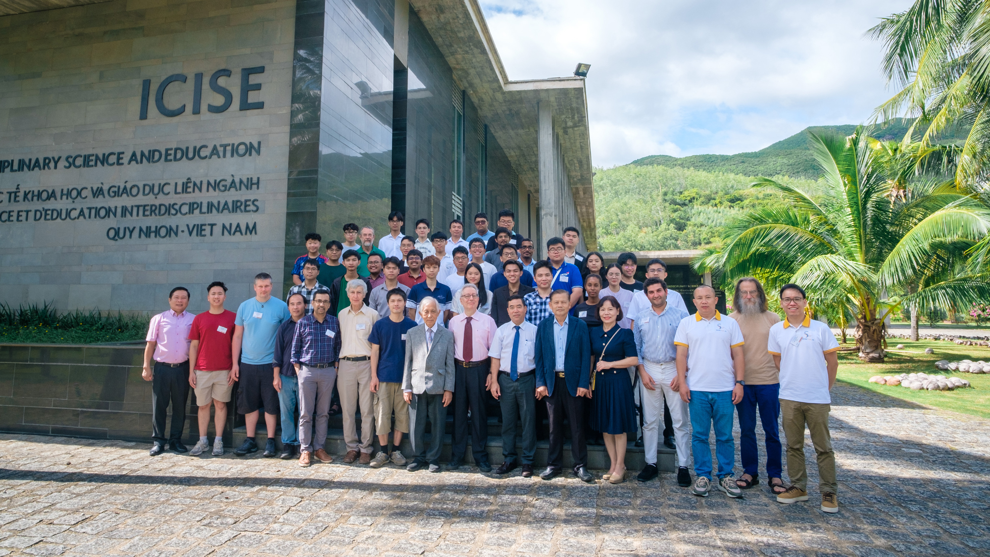 Trường hè trí tuệ nhân tạo đầu tiên tại Việt Nam: Cơ hội cho giới trẻ - Ảnh 1.