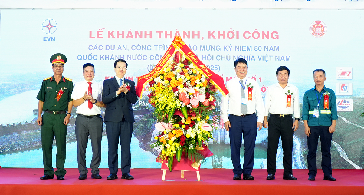EVN đồng loạt khánh thành, khởi công 3 dự án điện hơn 14.100 tỉ đồng- Ảnh 1.