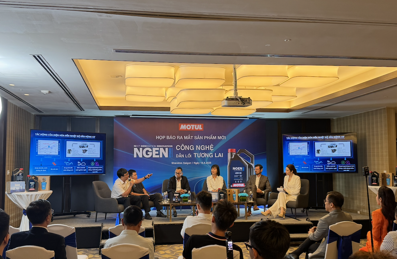 Ngành dầu nhờn đối mặt thách thức từ giao thông xanh tại Việt Nam - Ảnh 2.