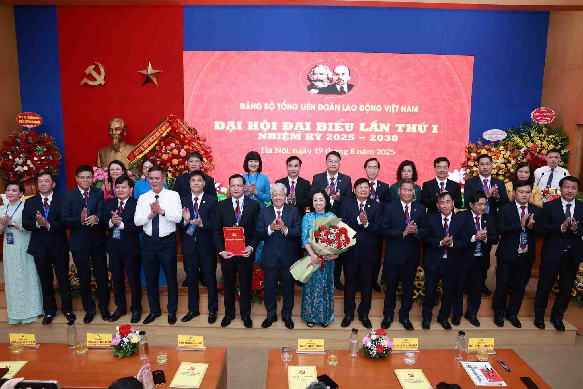 Quyết liệt giải quyết nhà ở cho công nhân, nhà ở xã hội- Ảnh 2.