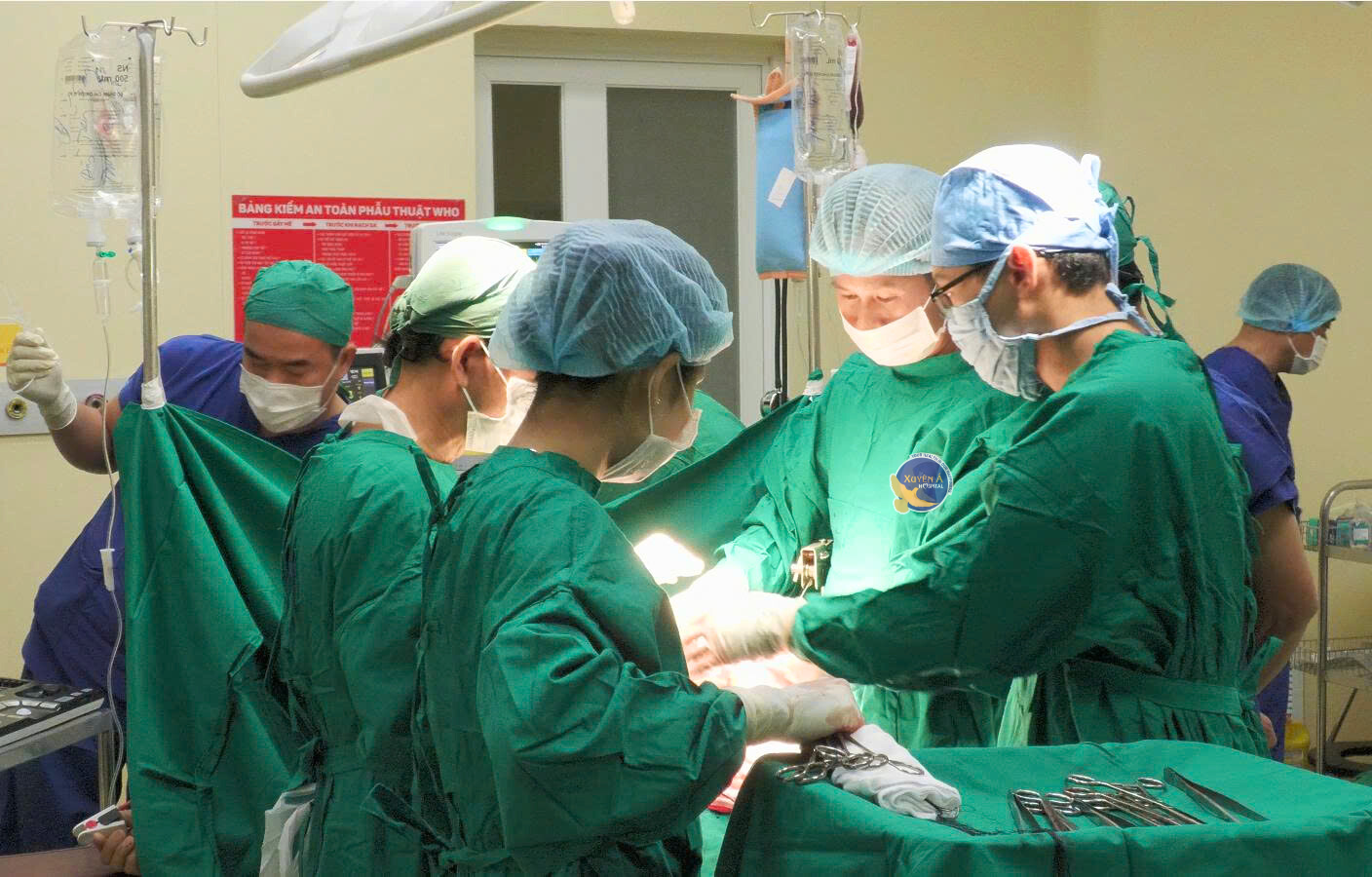 Cứu Chàng Trai Bị Đâm Xuyên Bụng, Thủng Dạ Dày 1 Mâu Thuẫn Cá Nhân, Nam Thanh Niên Bị Đâm Từ Hông Lưng Xuyên Thủng Dạ Dày - Ảnh 1.