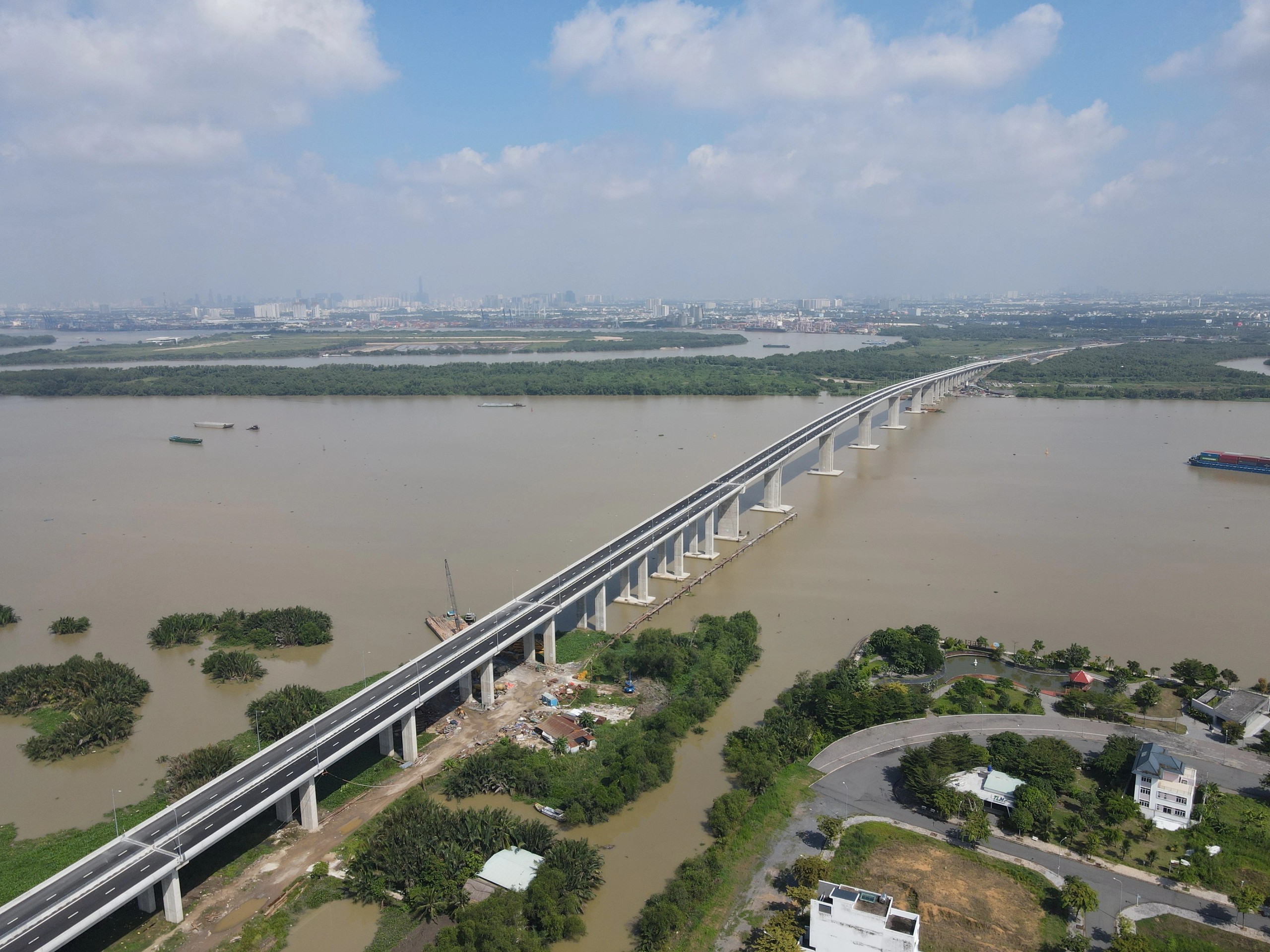 Cầu Nhơn Trạch tăng tốc phát triển khu vực - Ảnh 1.