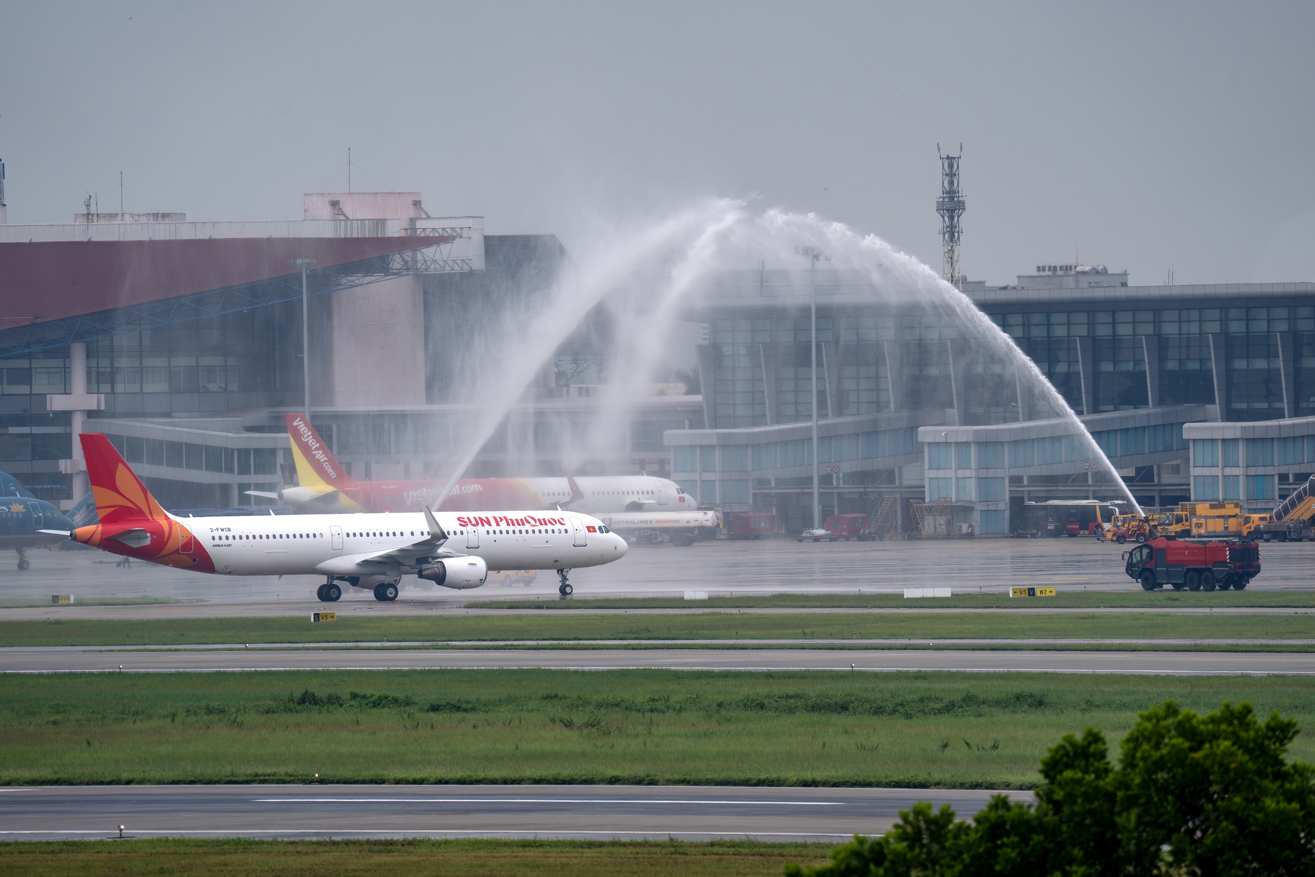 Sun PhuQuoc Airways đón cùng lúc 2 tàu Airbus A321CEO, 'thần tốc' hoàn thiện đội bay - Ảnh 2.