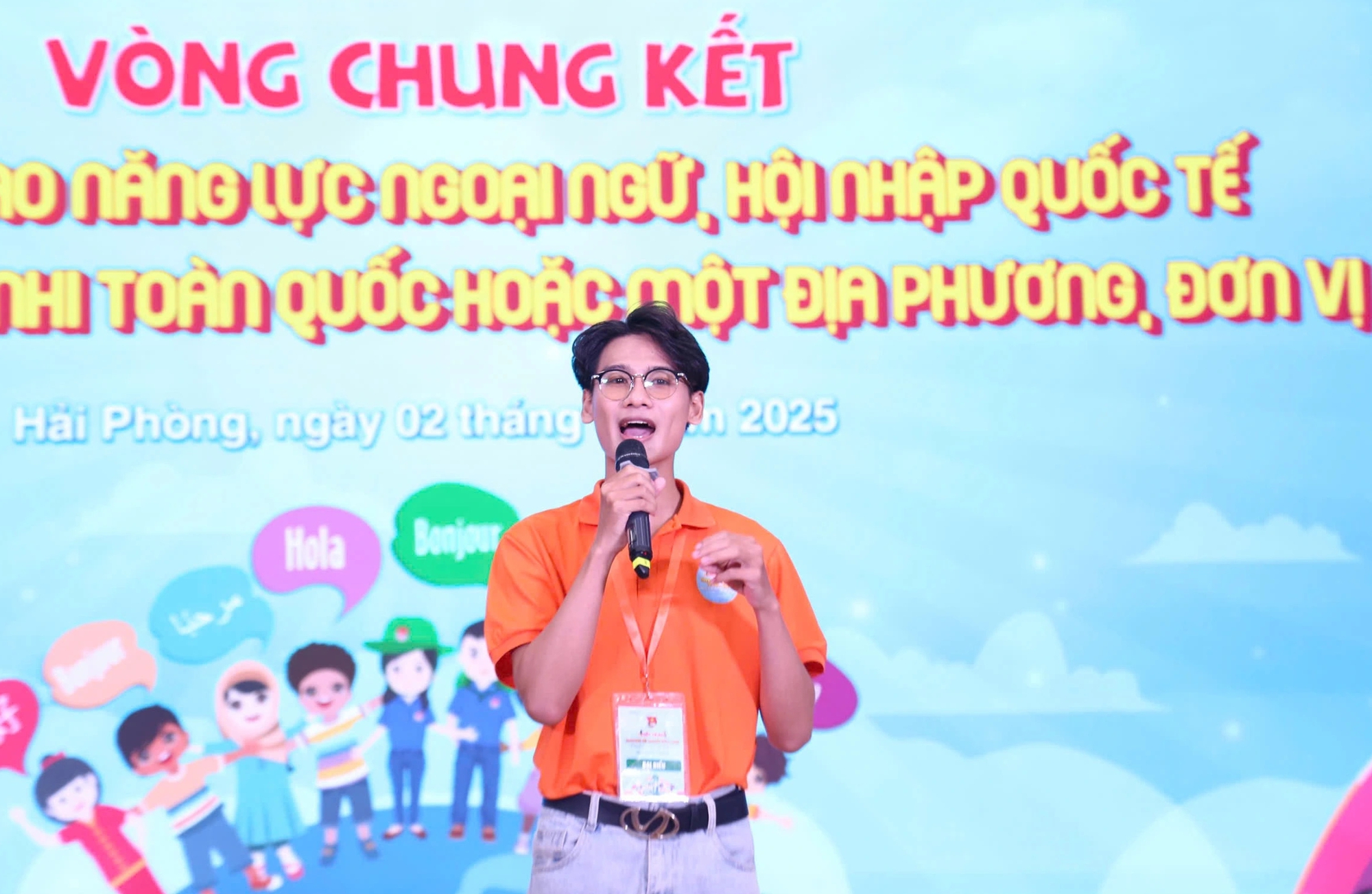 'Hãy cùng nhau hành động, để thế hệ trẻ Việt Nam làm chủ ngoại ngữ' - Ảnh 2.