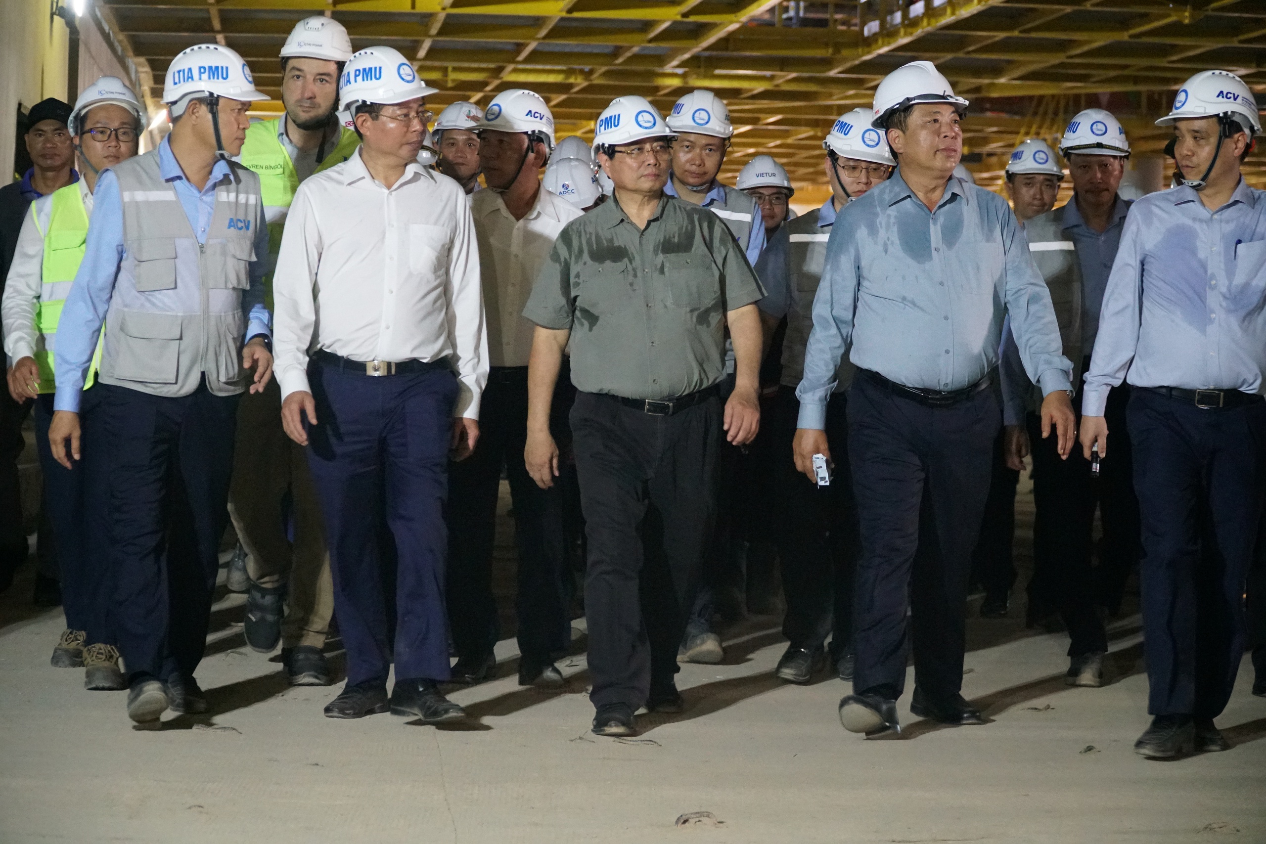 Thủ tướng kiểm tra tiến độ dự án sân bay Long Thành- Ảnh 2. Thủ tướng kiểm tra tiến độ dự án sân bay Long Thành- Ảnh 2.