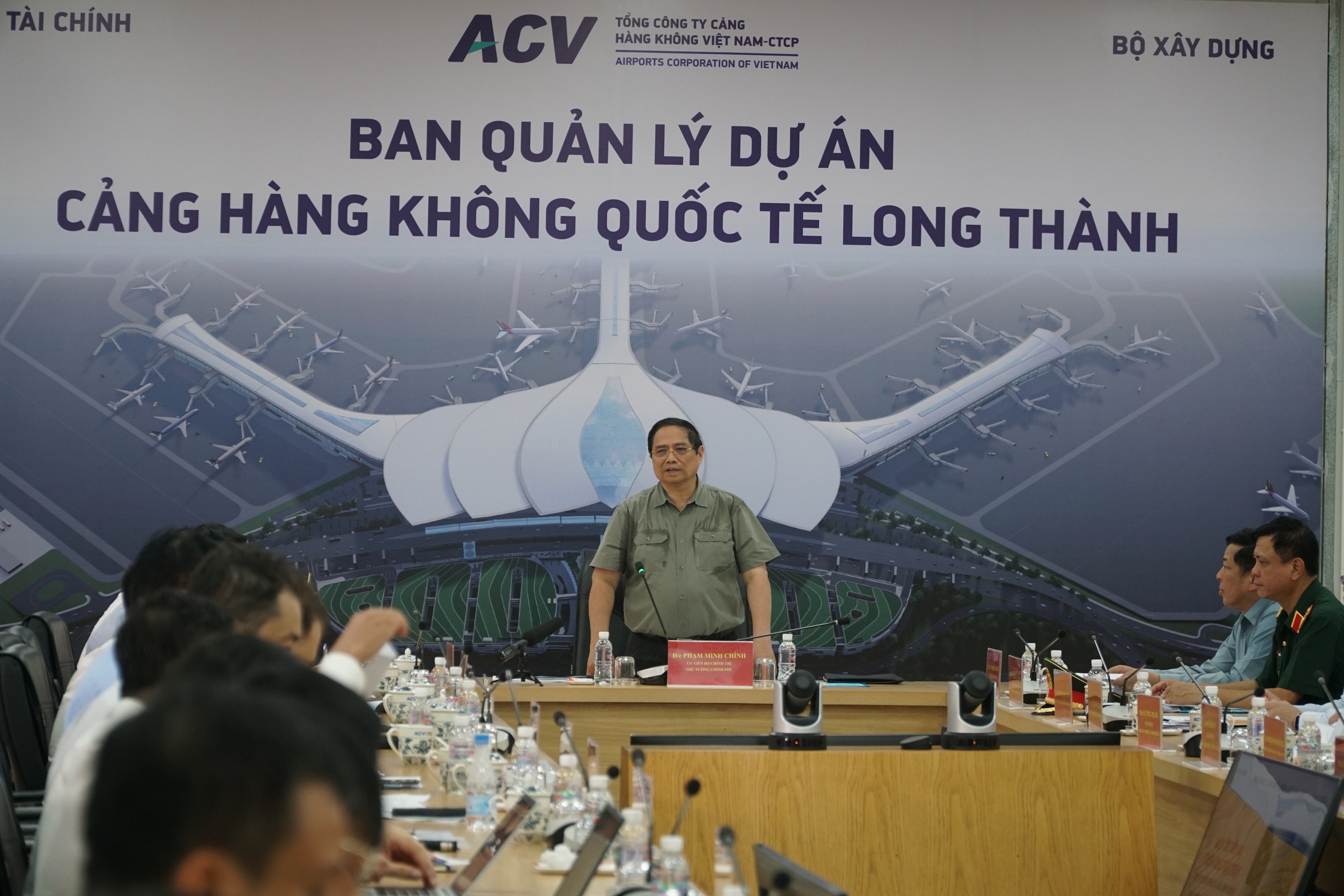 Thủ tướng Phạm Minh Chính: Các tuyến kết nối sân bay Long Thành phải thông suốt- Ảnh 3. Thủ tướng Phạm Minh Chính: Các tuyến kết nối sân bay Long Thành phải thông suốt- Ảnh 3.