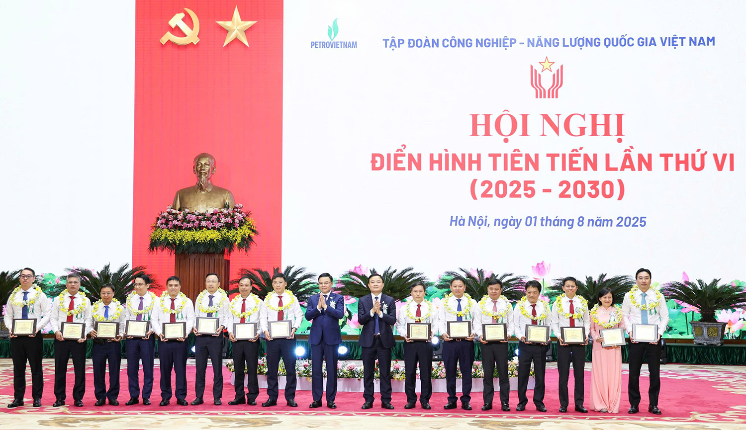5 năm thi đua, Petrovietnam có hơn 7.082 sáng kiến, làm lợi 11.418 tỉ đồng - Ảnh 2.