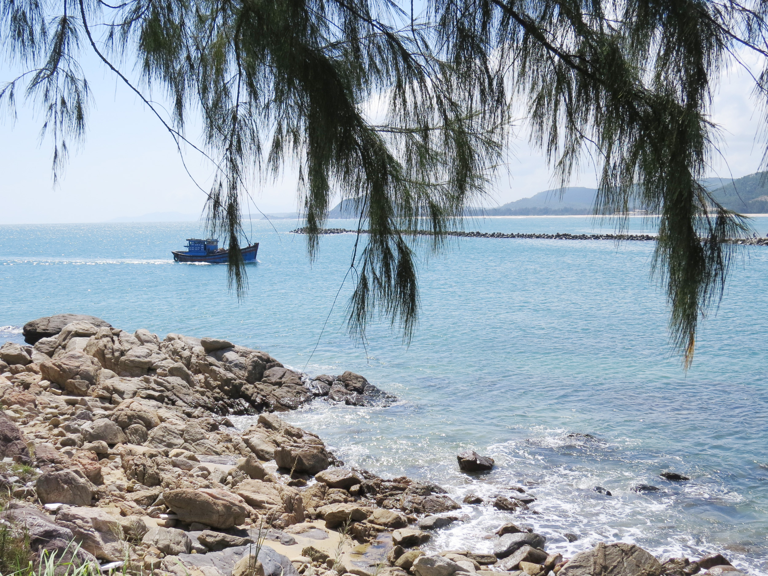 Sa Huynh skimrar i sommarsolen - Foto 3. Sa Huỳnh lung linh trong nắng hạ- Ảnh 3.