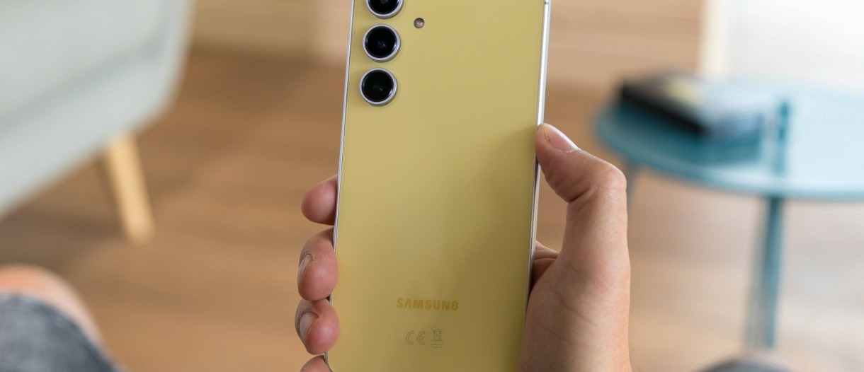 Galaxy S25 FE cấu hình lộ diện: Nâng cấp ấn tượng nhưng pin giảm sút - Ảnh 1. Galaxy S25 FE cấu hình lộ diện: Nâng cấp ấn tượng nhưng pin giảm sút - Ảnh 1.