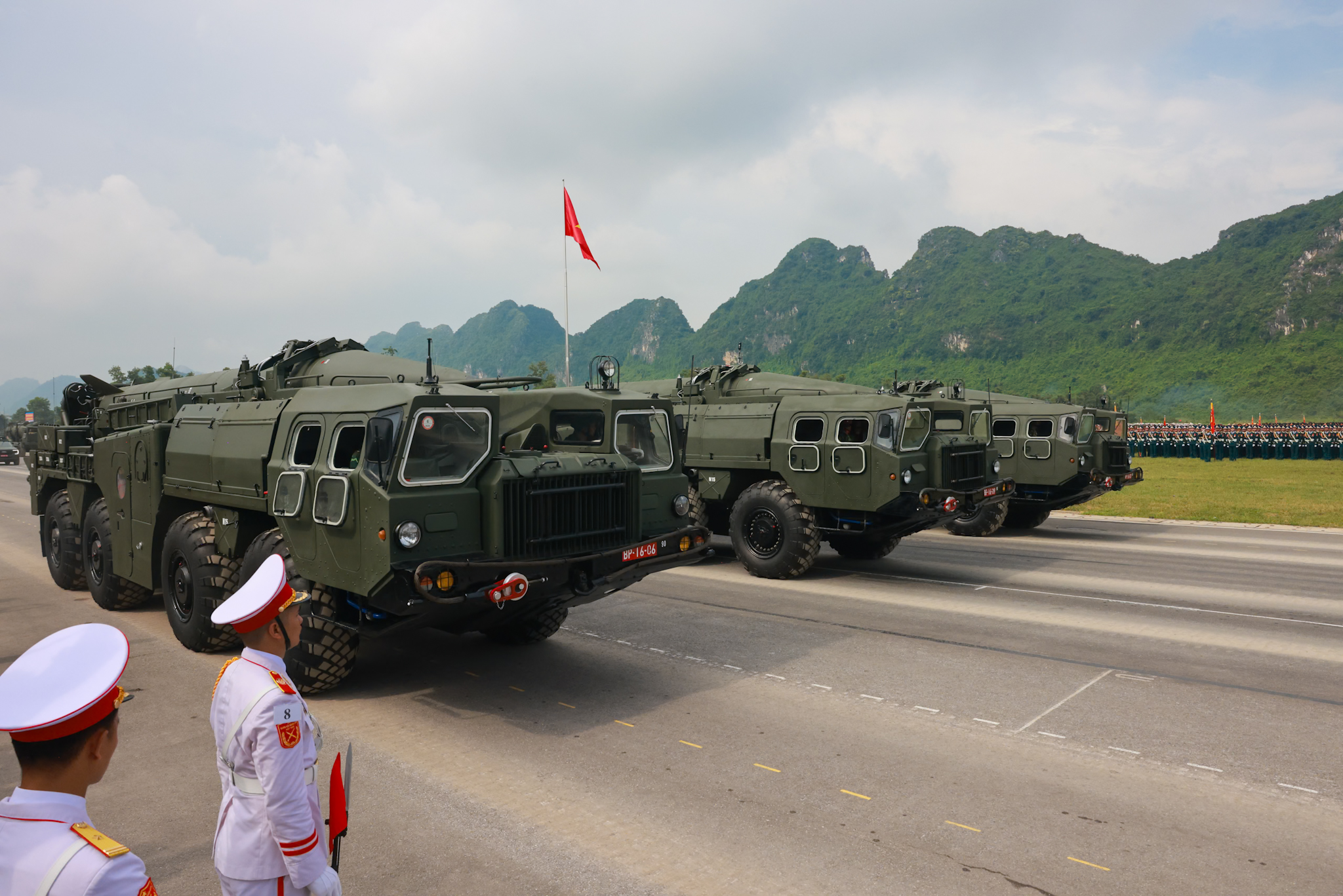 Pháo binh – tên lửa Việt Nam: Từ duyệt binh 1955 đến diễu binh 2025 - Ảnh 15.
