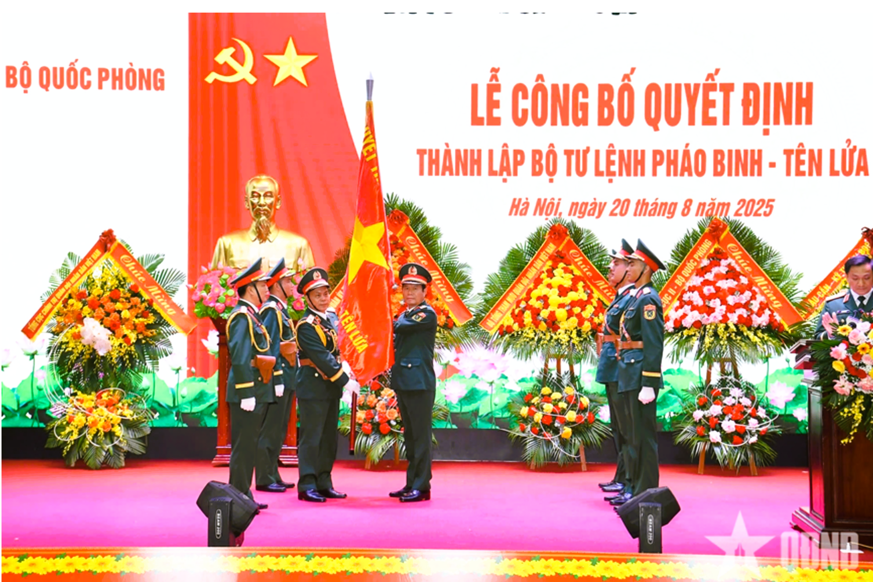 Pháo binh – tên lửa Việt Nam: Từ duyệt binh 1955 đến diễu binh 2025 - Ảnh 5.