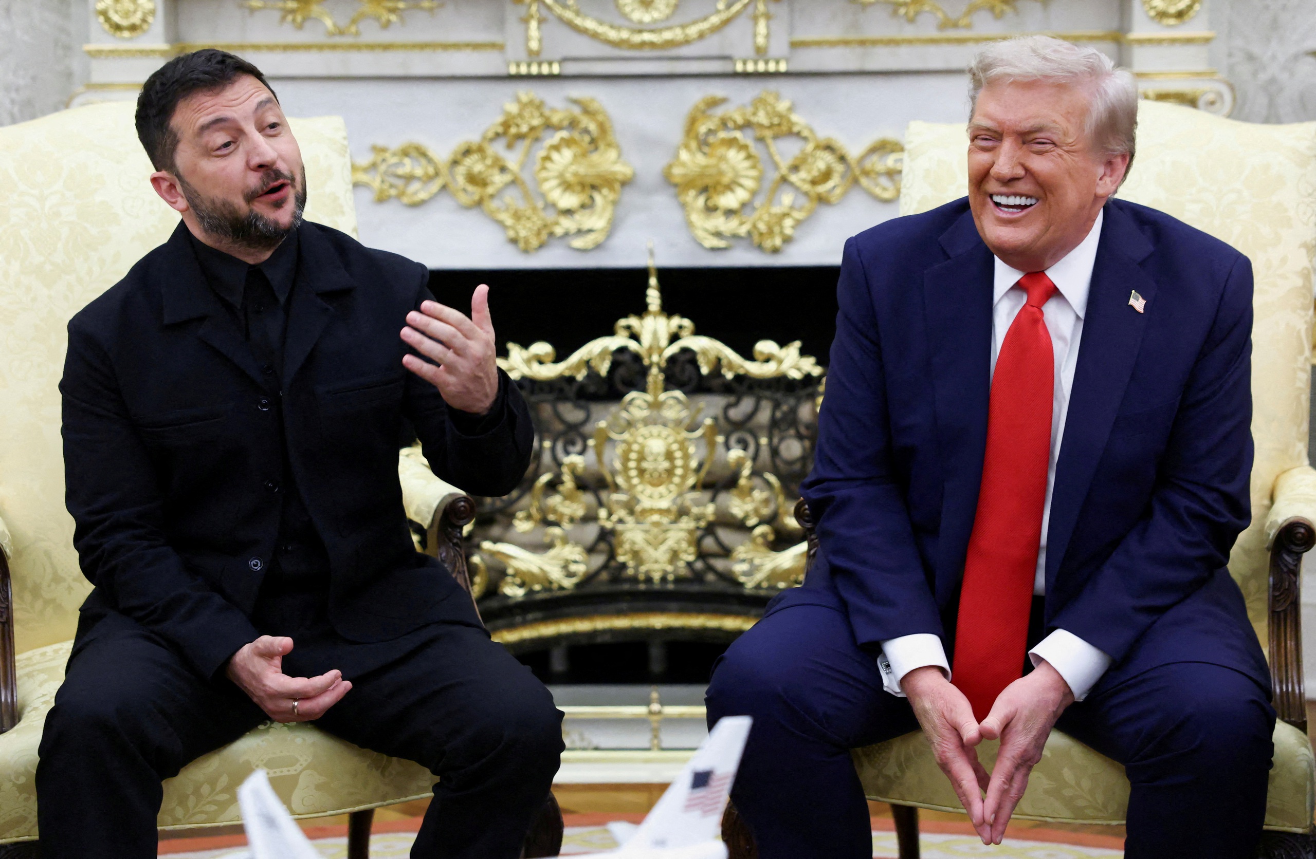 Ông Trump nói không triển khai quân đến Ukraine, nhưng có thể hỗ trợ không lực - Ảnh 1.