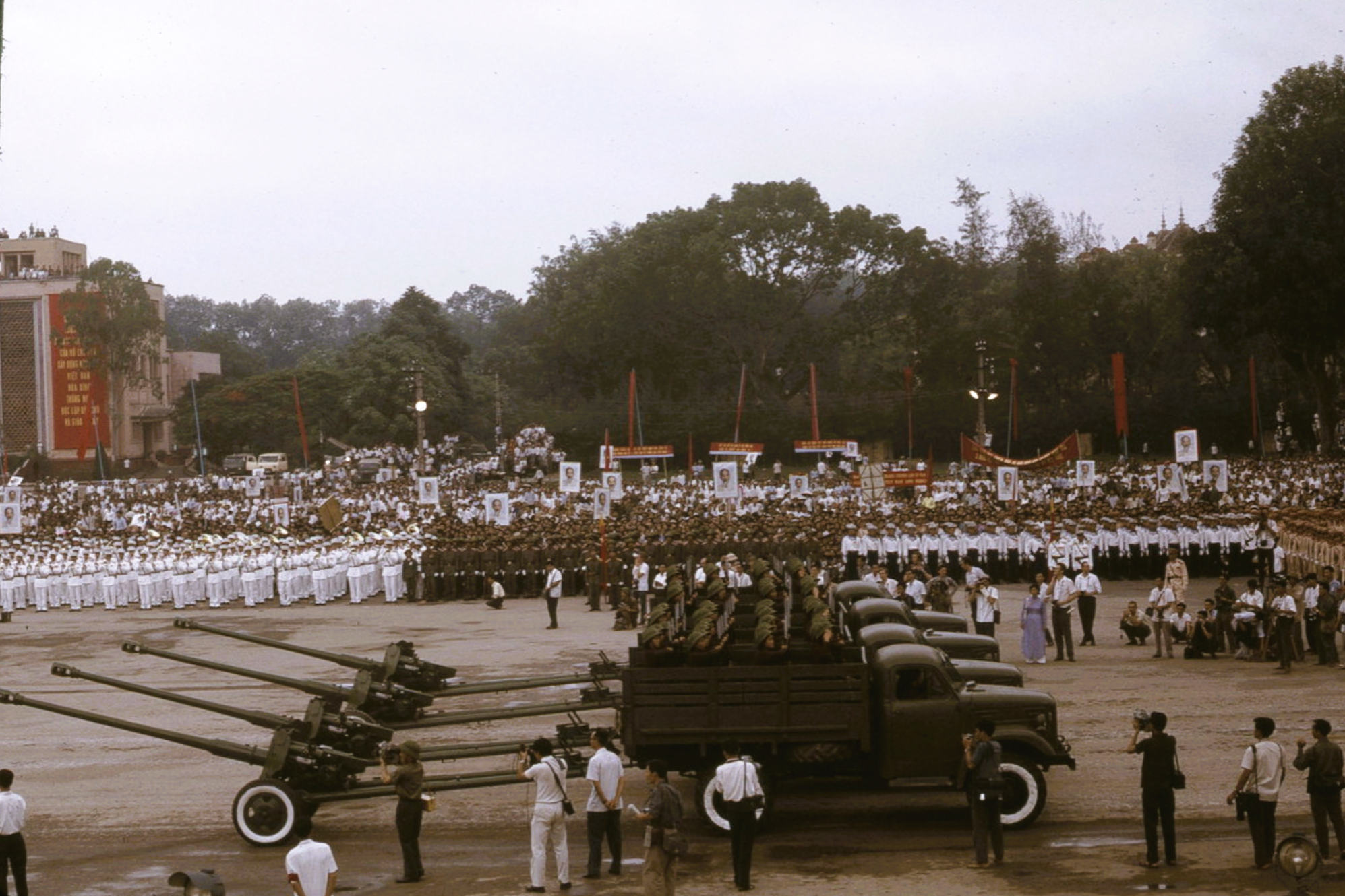 Pháo binh – tên lửa Việt Nam: Từ duyệt binh 1955 đến diễu binh 2025 - Ảnh 3.
