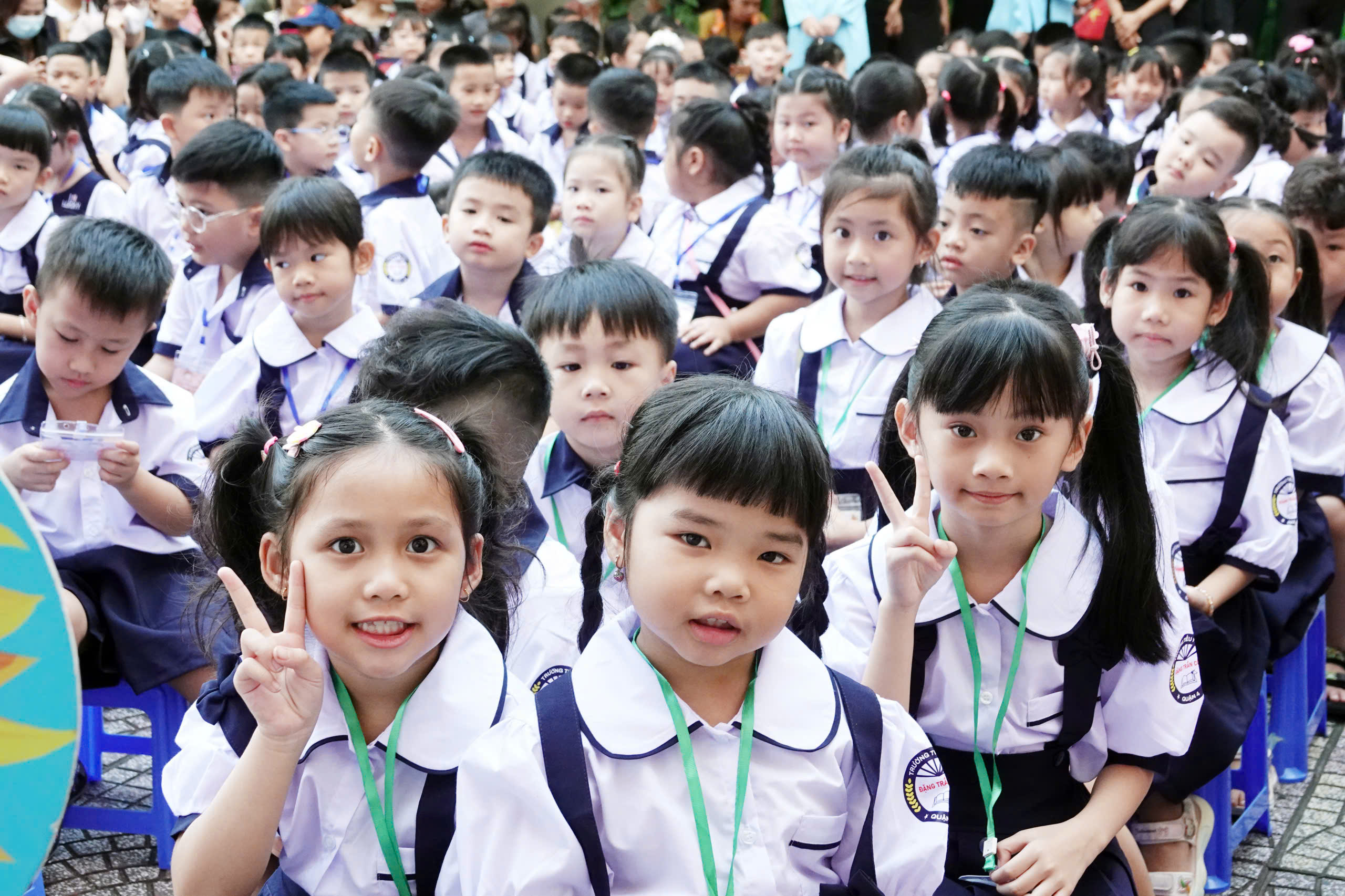 Nụ cười trong trẻo ngày tựu trường của học sinh lớp 1 TP.HCM - Ảnh 16.