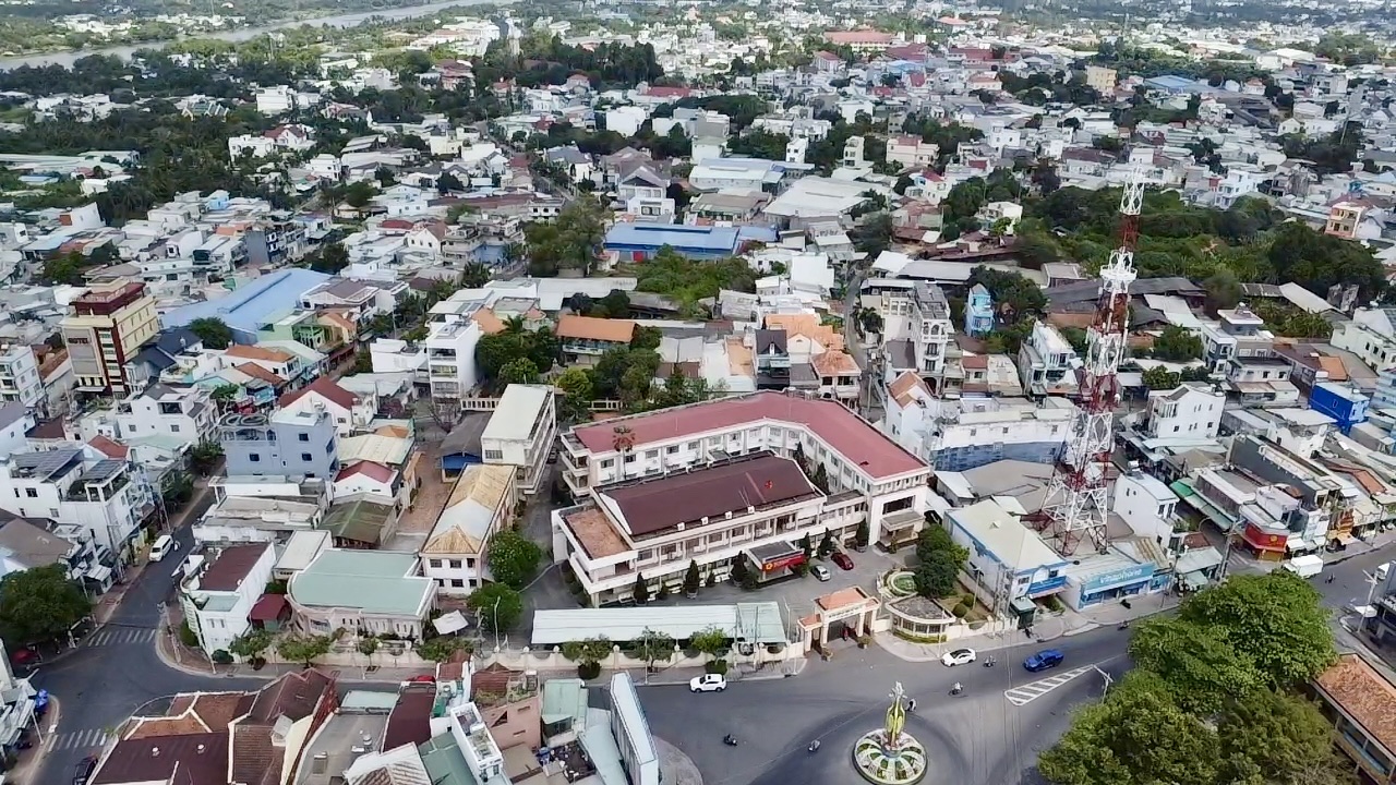 TP.HCM: Ông Nguyễn Thanh Tâm làm Bí thư phường Lái Thiêu, nơi có trên 5.240 doanh nghiệp- Ảnh 1.