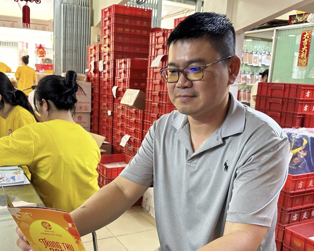 Tiệm bánh trung thu gây sốt ở TP.HCM quay trở lại, năm nay có gì mới? - Ảnh 3.