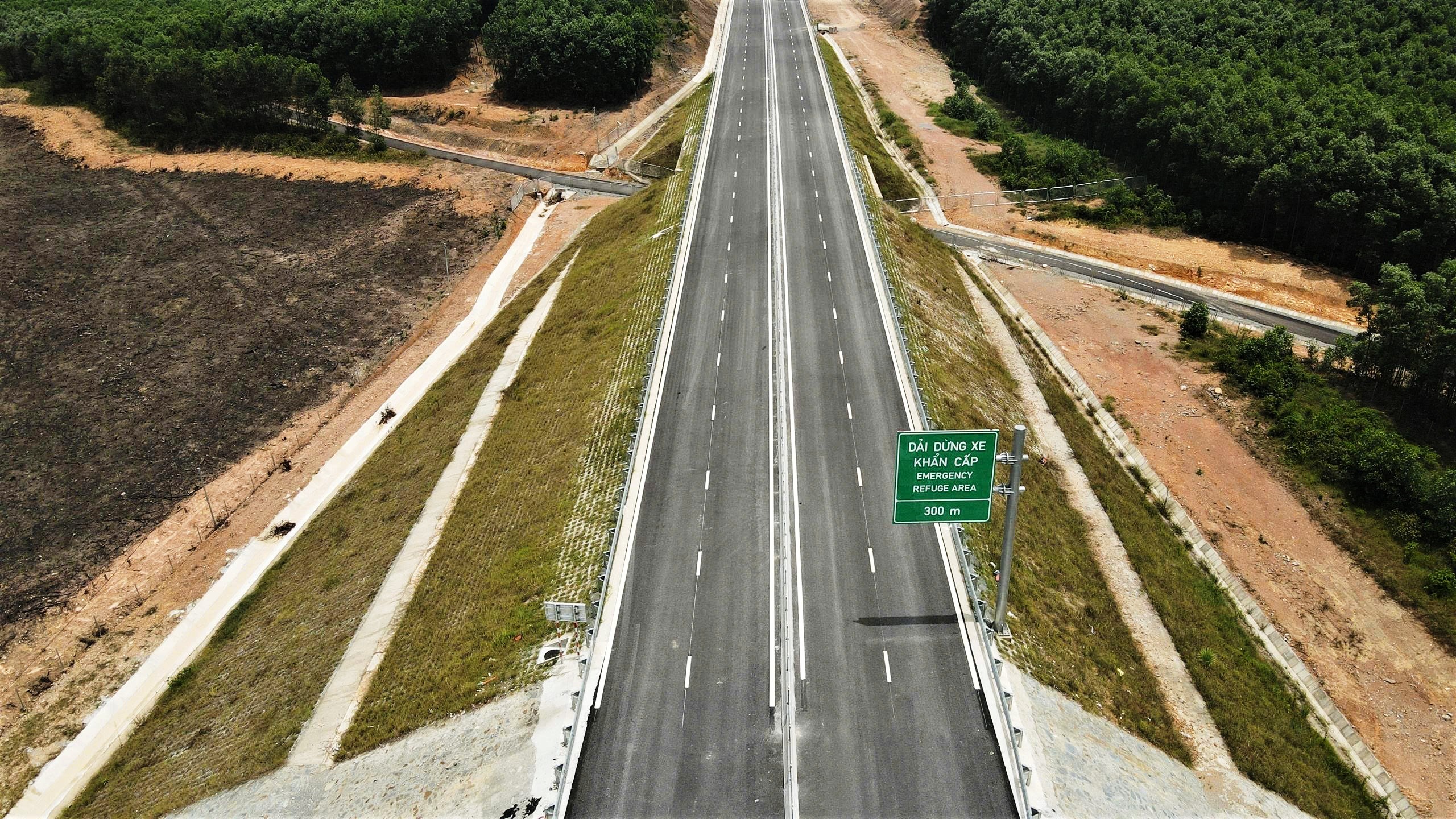 Hình hài tuyến cao tốc Vũng Áng - Bùng nối Hà Tĩnh với Quảng Trị- Ảnh 9.