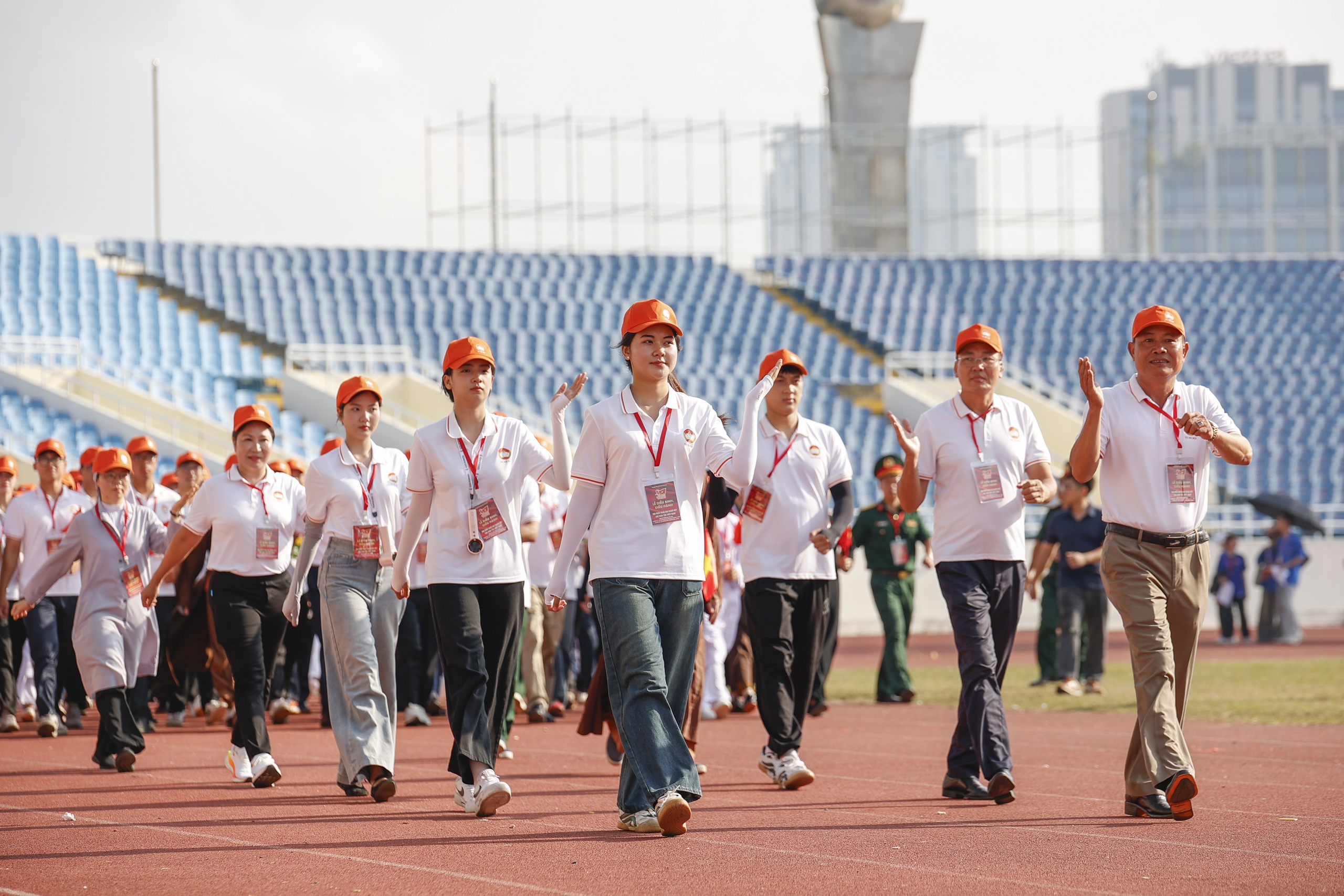 Hơn 2.000 người thuộc khối quần chúng hợp luyện nhiệm vụ A80- Ảnh 4.