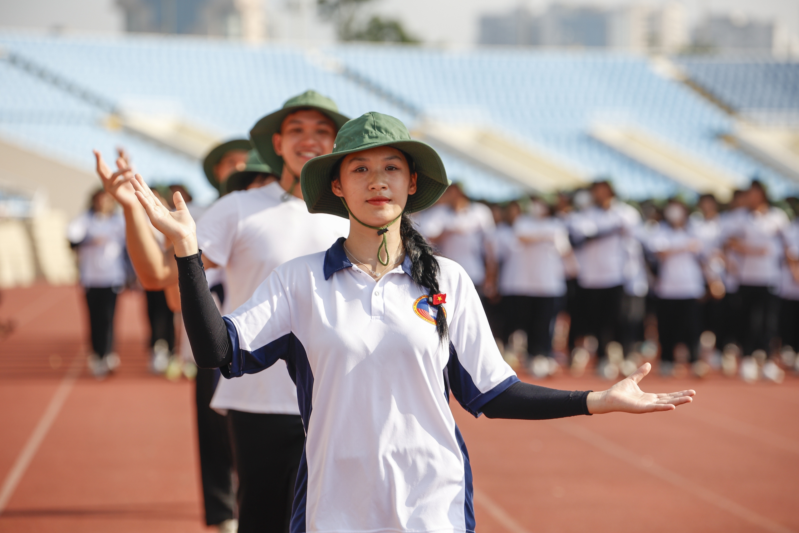 Hơn 2.000 người thuộc khối quần chúng hợp luyện nhiệm vụ A80- Ảnh 11.