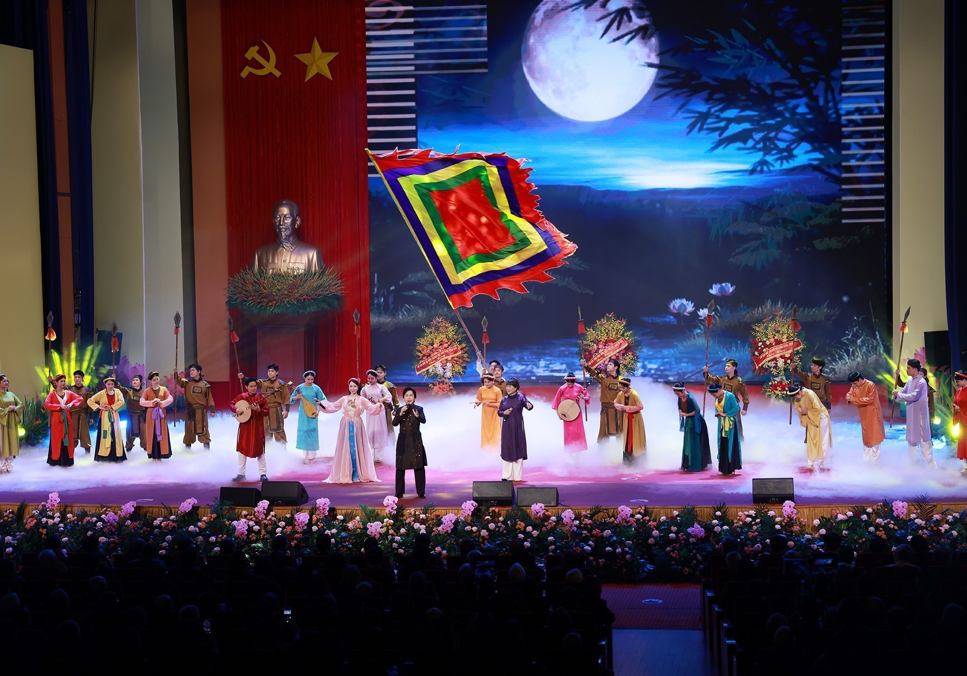 L&atilde;nh đạo Đảng, Nh&agrave; nước tham dự lễ kỷ niệm 80 năm th&agrave;nh lập Ch&iacute;nh phủ - Ảnh 8.