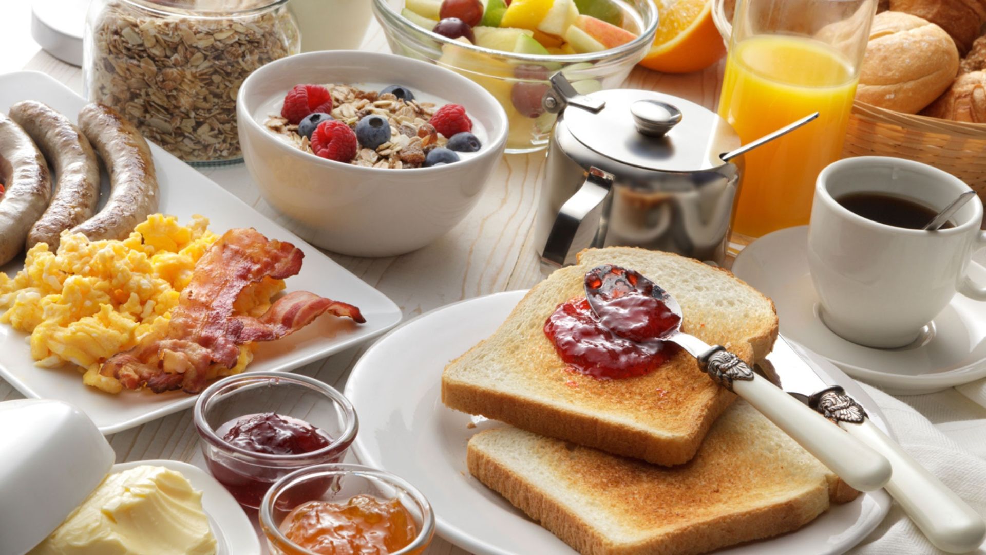 Đừng bỏ qua những thức ăn tốt cho sức khỏe này trong bữa sáng - Ảnh 1.