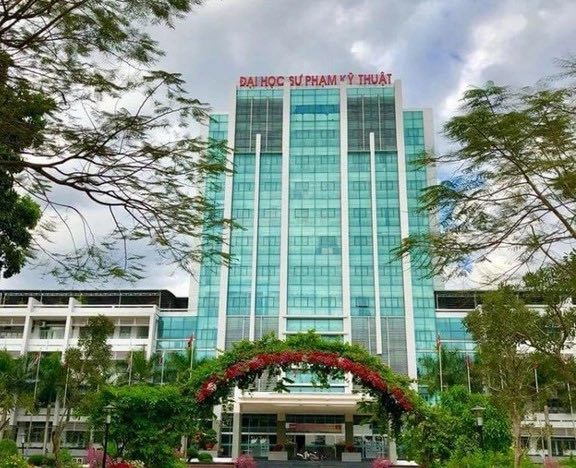 Điểm chuẩn Trường ĐH Sư phạm kỹ thuật TP.HCM tăng ở hầu hết các ngành - Ảnh 1.