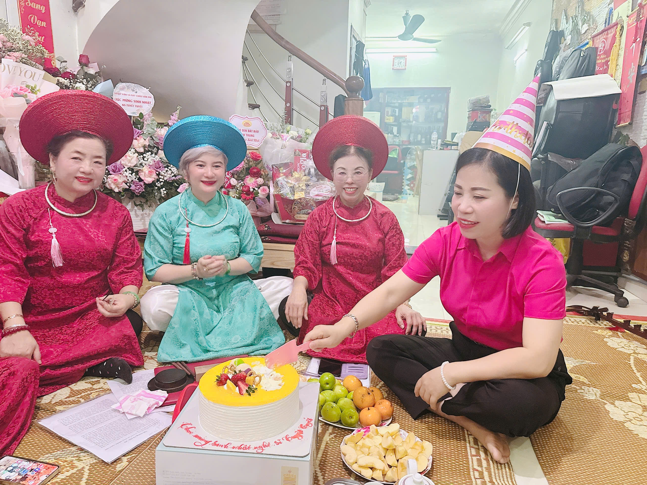 Độc lạ chúc sinh nhật bằng… hát văn: Dân mạng hào hứng bình luận tên người thân - Ảnh 7.