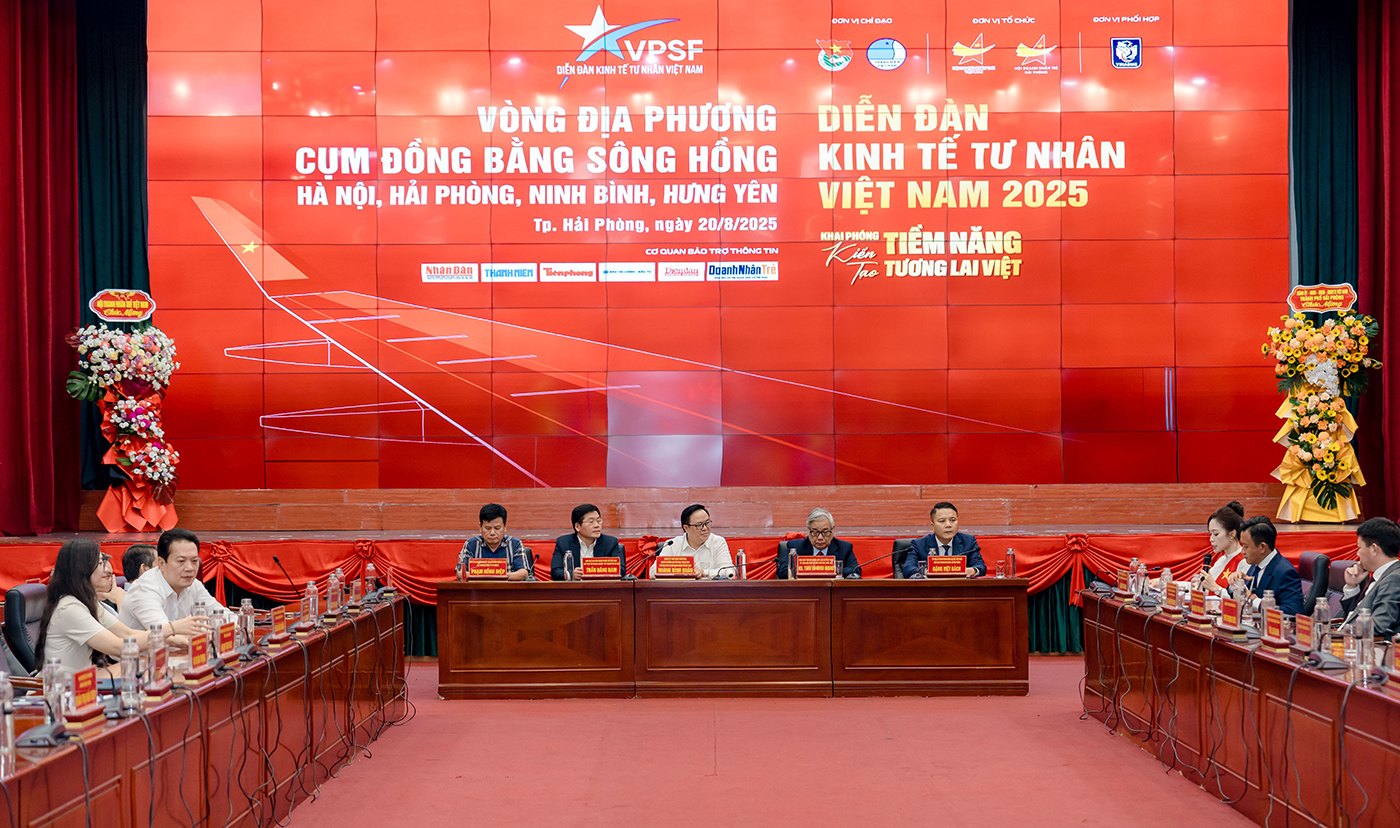 Doanh nghiệp trẻ bàn giải pháp đưa Nghị quyết của Bộ Chính trị vào thực tiễn- Ảnh 2. Doanh nghiệp trẻ bàn giải pháp đưa Nghị quyết của Bộ Chính trị vào thực tiễn- Ảnh 2.