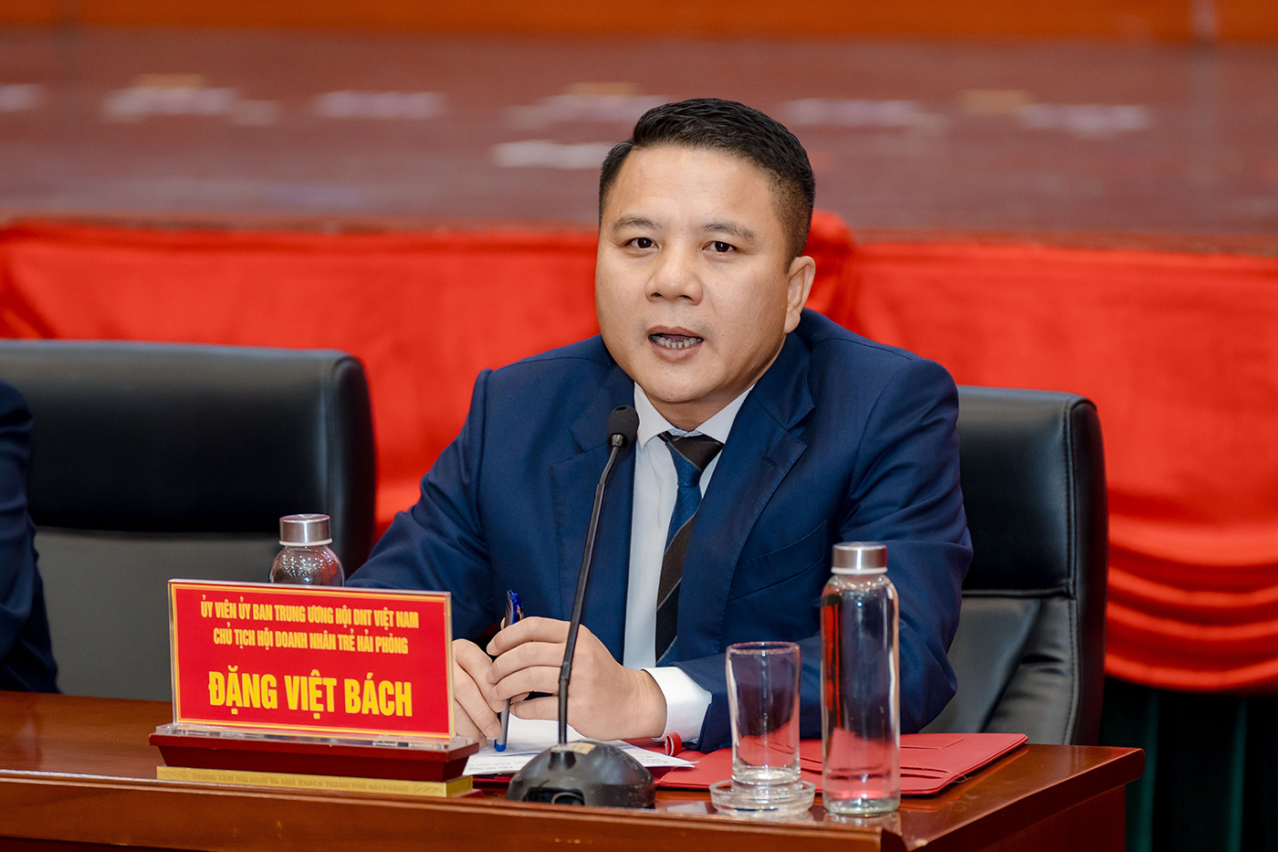 Doanh nghiệp trẻ bàn giải pháp đưa Nghị quyết của Bộ Chính trị vào thực tiễn- Ảnh 4. Doanh nghiệp trẻ bàn giải pháp đưa Nghị quyết của Bộ Chính trị vào thực tiễn- Ảnh 4.